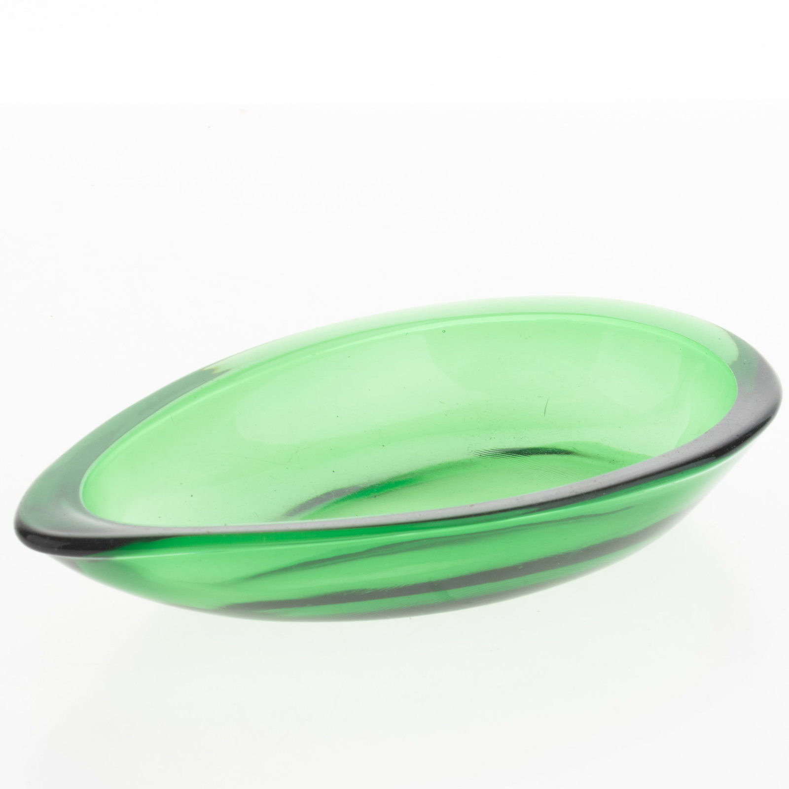 MID CENTURY GREEN MURANO GLASS BOWL: Kindly examine all photographs provided in this listing or ask for a condition report. All items offered are in generally good, pre-owned condition, unless otherwise specifically described, sold as se