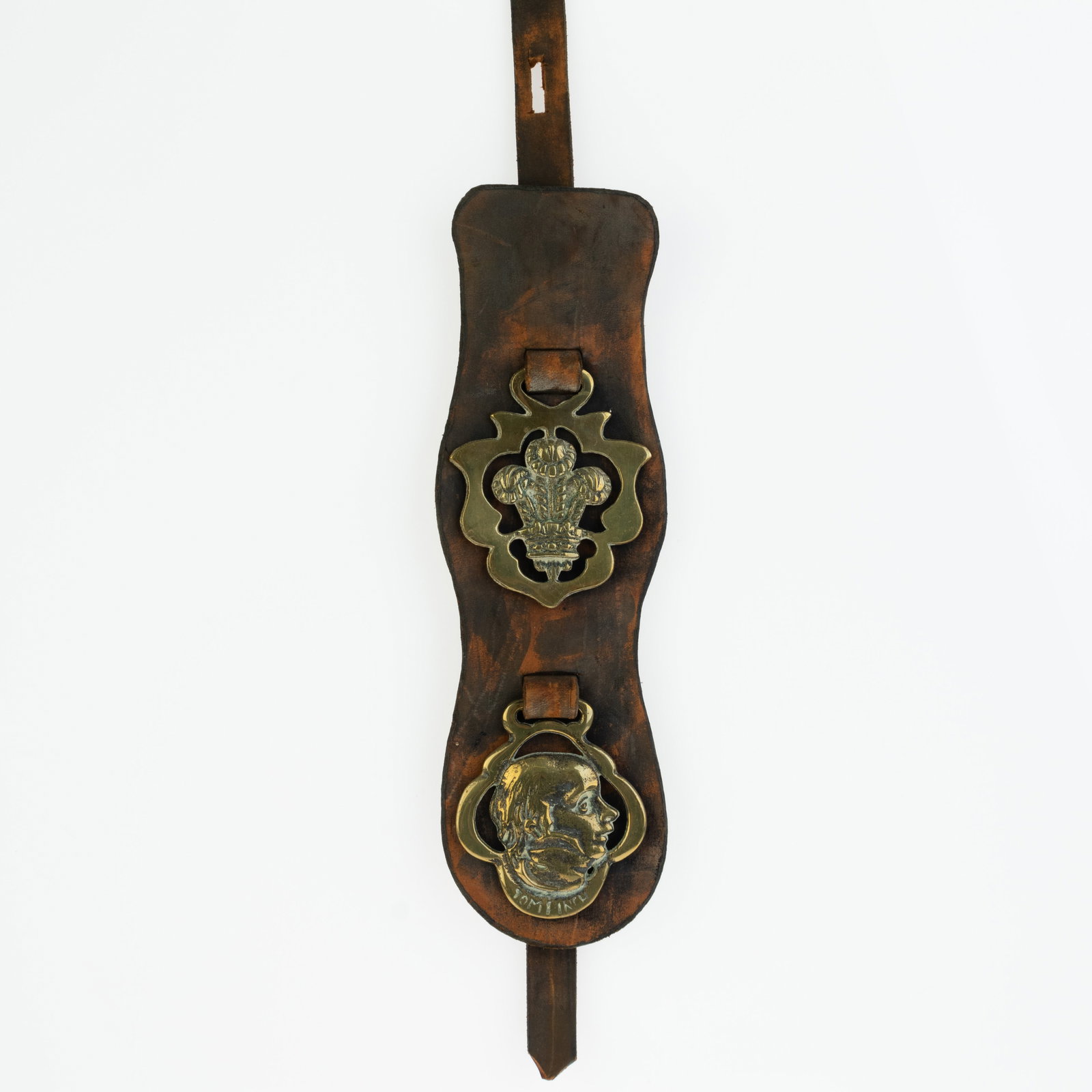 ANTIQUE HORSE BRASS MEDALLIONS ON LEATHER STRAP: Kindly examine all photographs provided in this listing or ask for a condition report. All items offered are in generally good, pre-owned condition, unless otherwise specifically described. The item i