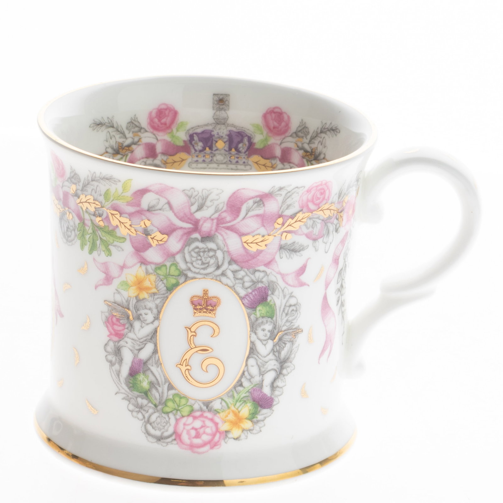 BUCKINGHAM PALACE QUEEN ELIZABETH II GILT PORCELAIN COMMEMORATIVE MUG: Kindly examine all photographs provided in this listing or ask for a condition report. All items offered are in generally good, pre-owned condition, unless otherwise specifically described. The item i