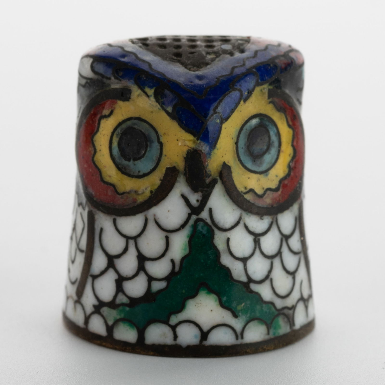 CHINESE CLOISONNE ENAMEL OWL THIMBLE: Kindly examine all photographs provided in this listing or ask for a condition report. All items offered are in generally good, pre-owned condition, unless otherwise specifically described, sold as se