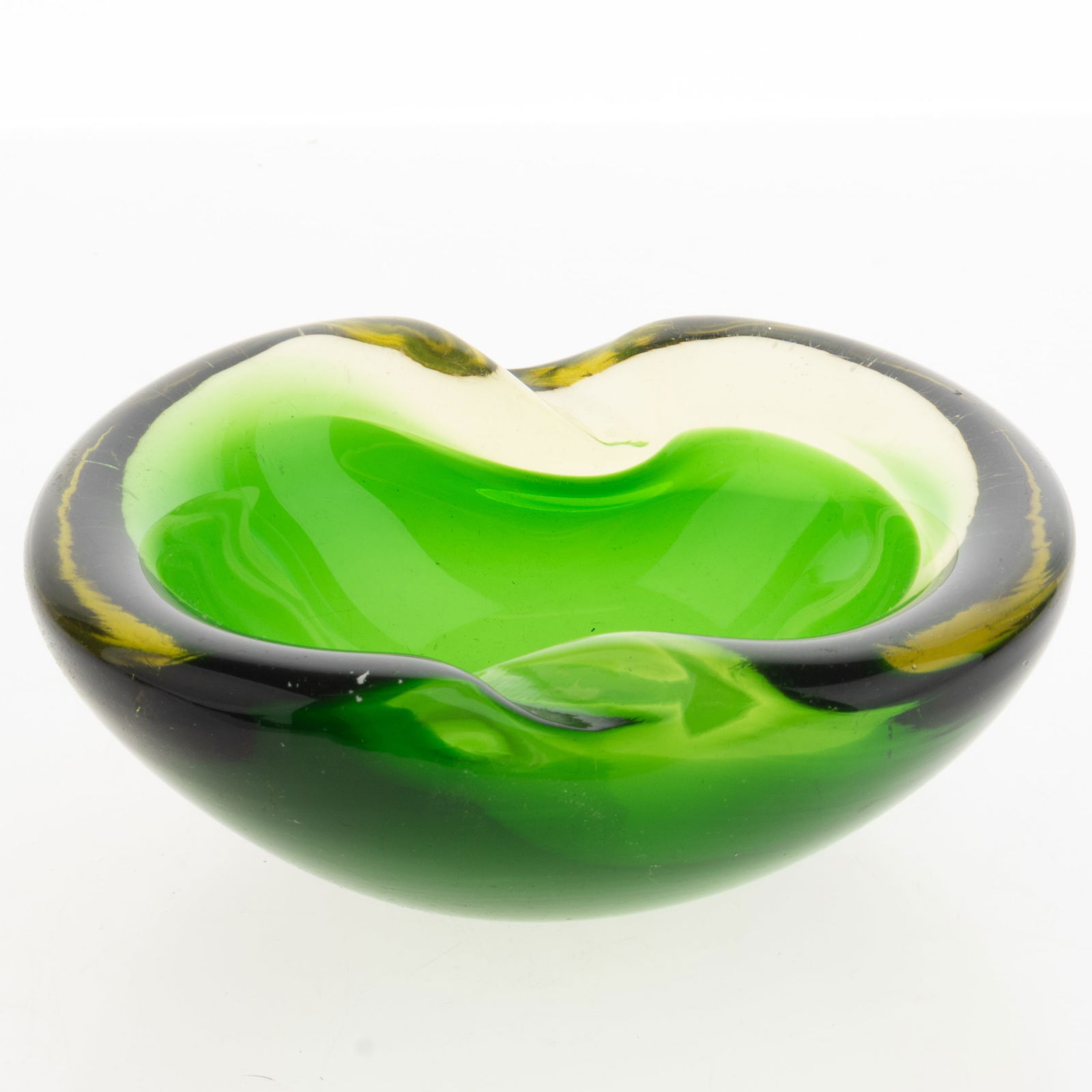 MURANO HAND BLOWN VENETIAN GLASS CIGAR ASHTRAY OR BOWL: Kindly examine all photographs provided in this listing or ask for a condition report. All items offered are in generally good, pre-owned condition, unless otherwise specifically described, sold as se