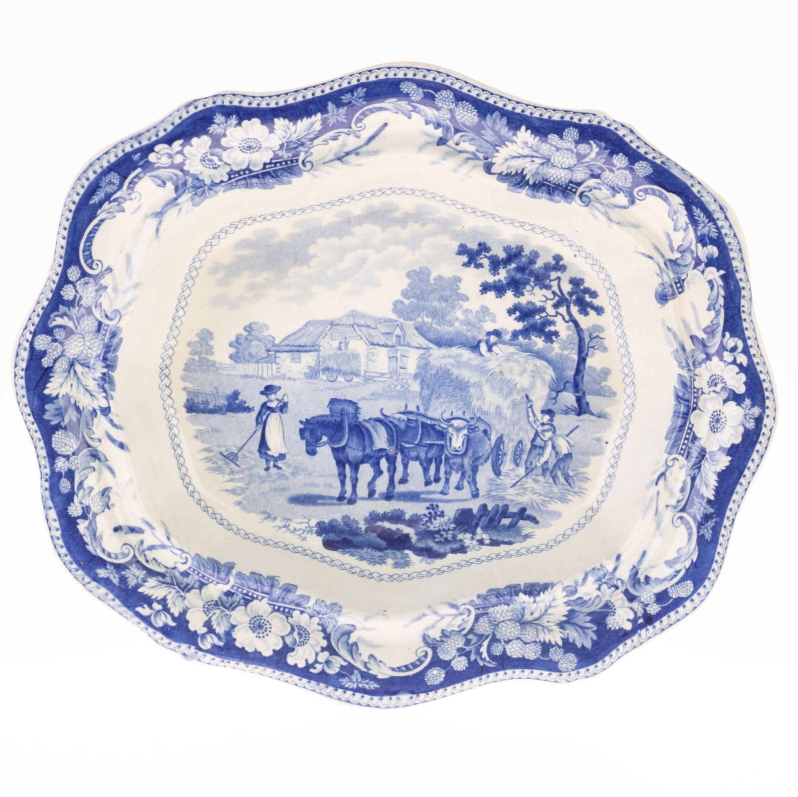 ANTIQUE PEARLWARE PORCELAIN BLUE & WHITE PLATE WITH FARMING SCENE (1 of 3)
