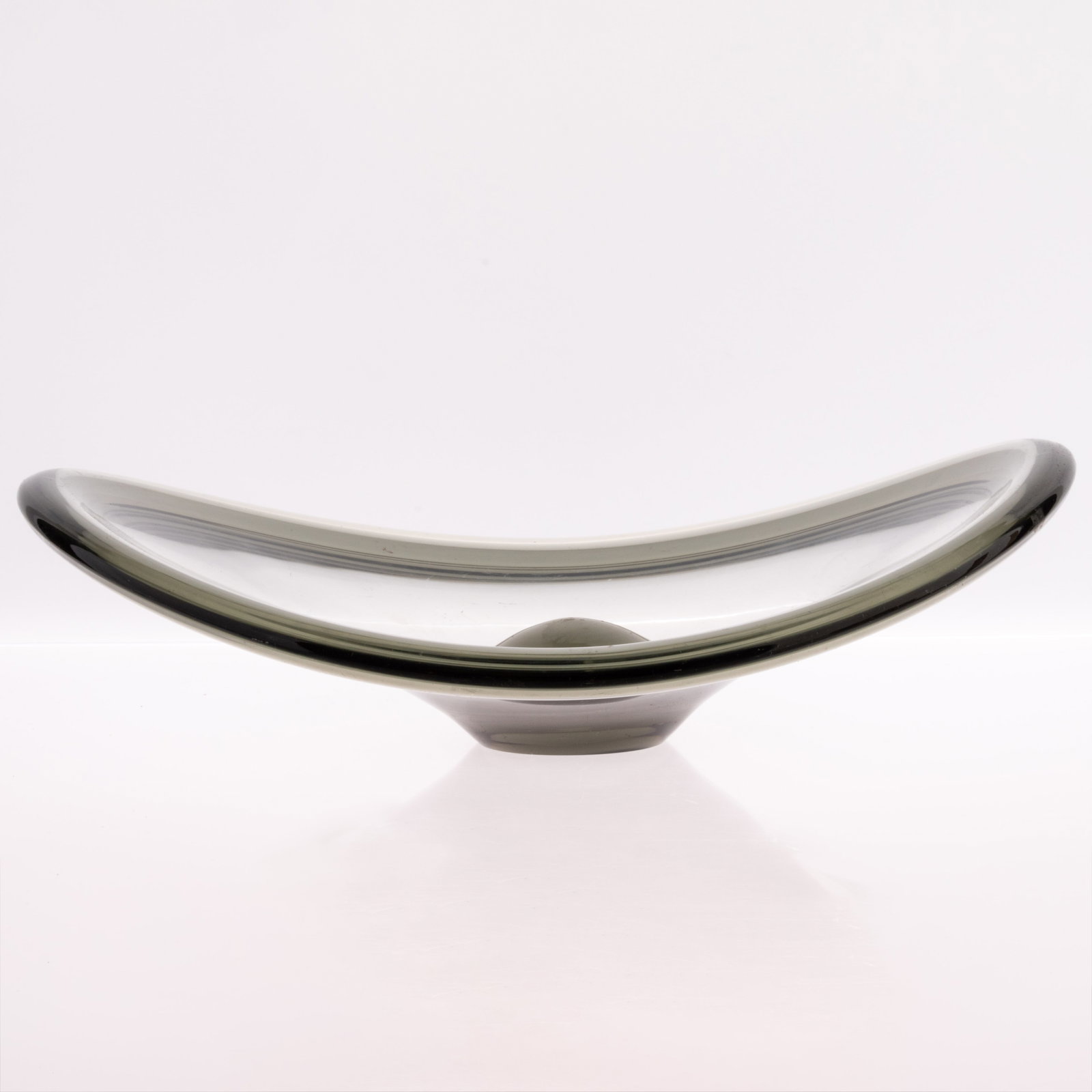 SIGNED HOLMEGAARD DANISH GLASS CENTREPIECE 1964 BY PER LUTKEN: From a collection of Wedgwood and other selected ceramic/porcelain objects. Kindly examine all photographs provided in this listing or ask for a condition report. All items offered are in generally go