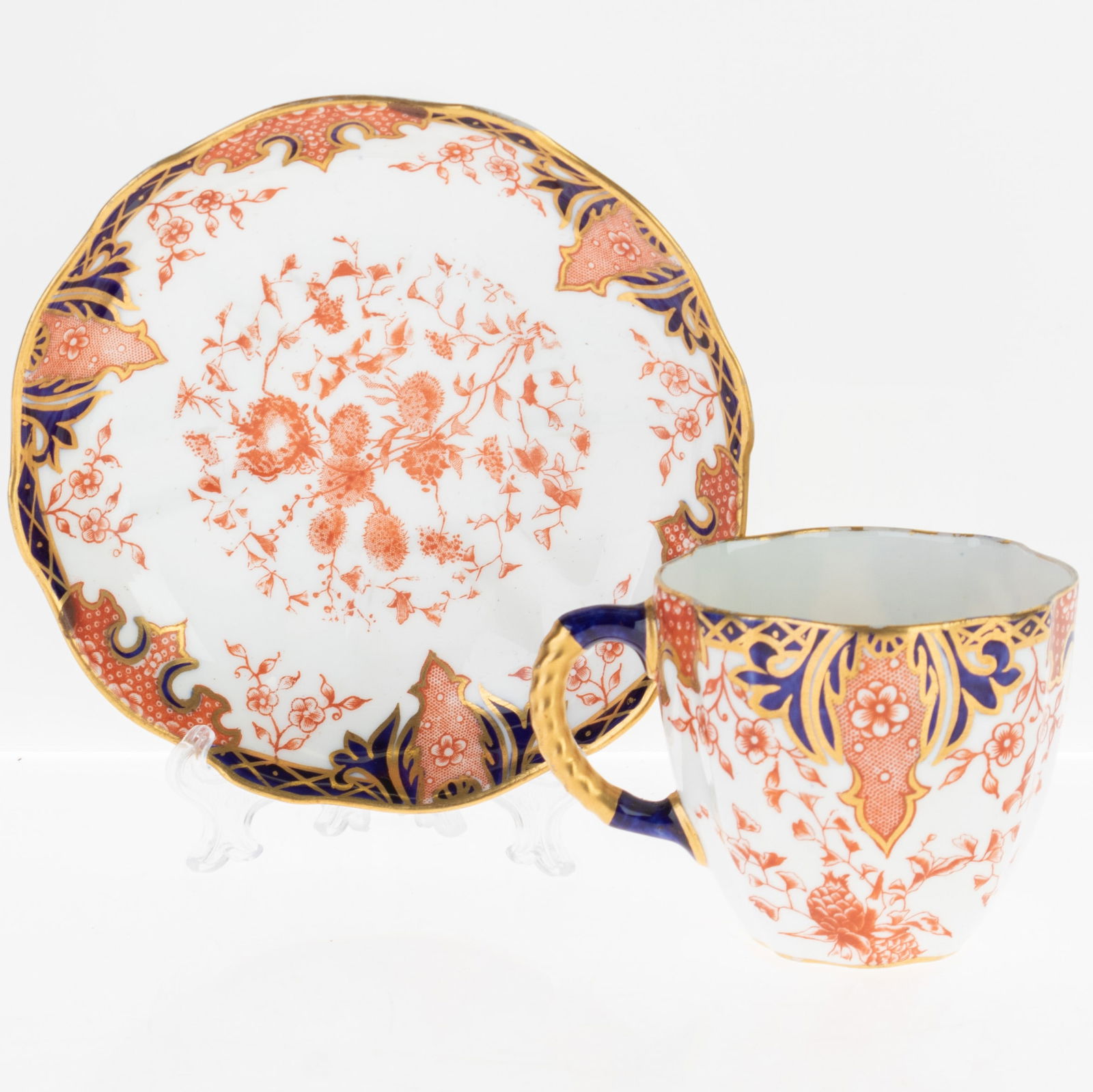 ROYAL CROWN DERBY PORCELAIN IMARI PATTERN TEACUP WITH SAUCER (1 of 4)