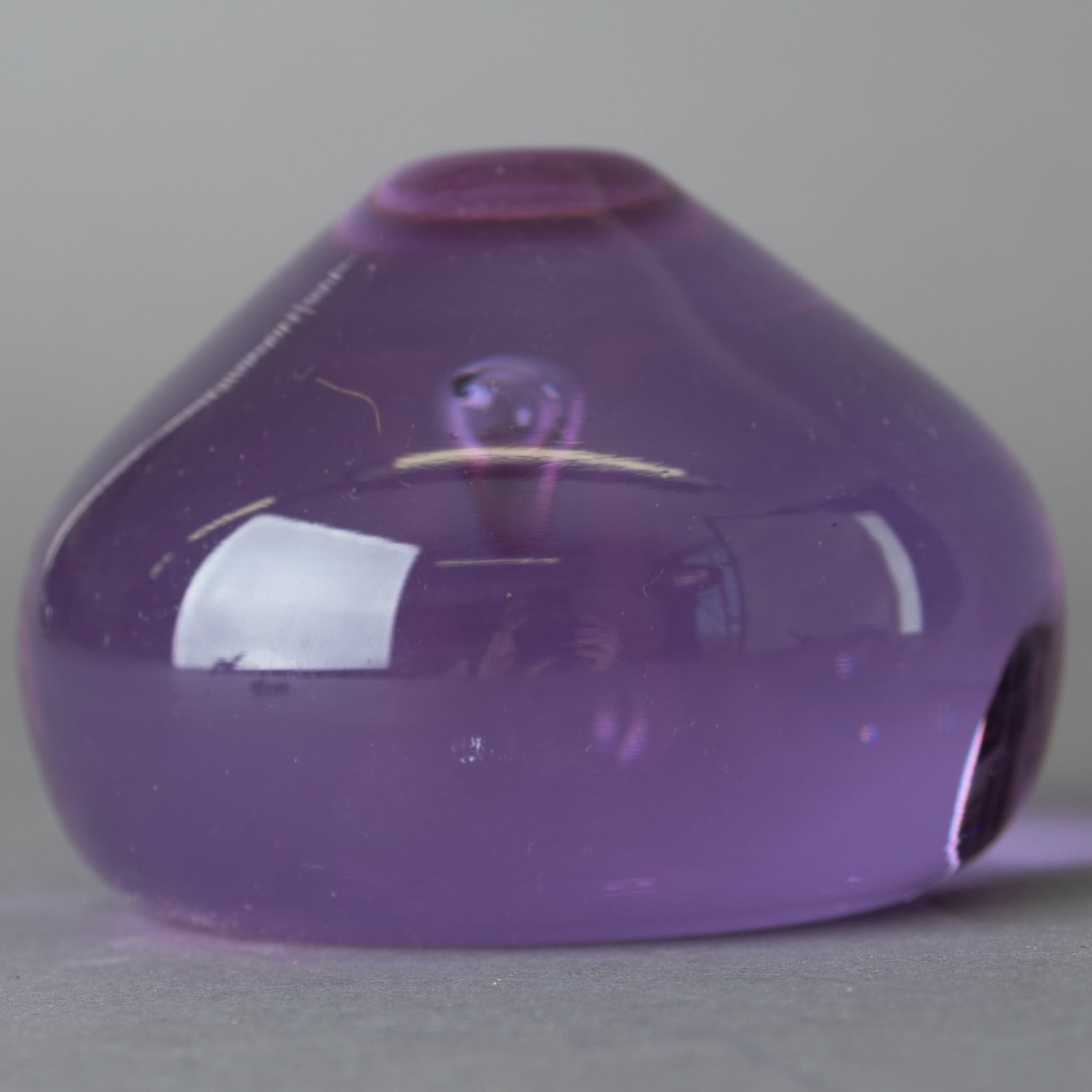 MID CENTURY GLASS PAPERWEIGHT: Kindly examine all photographs provided in this listing or ask for a condition report. All items offered are in generally good, pre-owned condition, unless otherwise specifically described. The item i