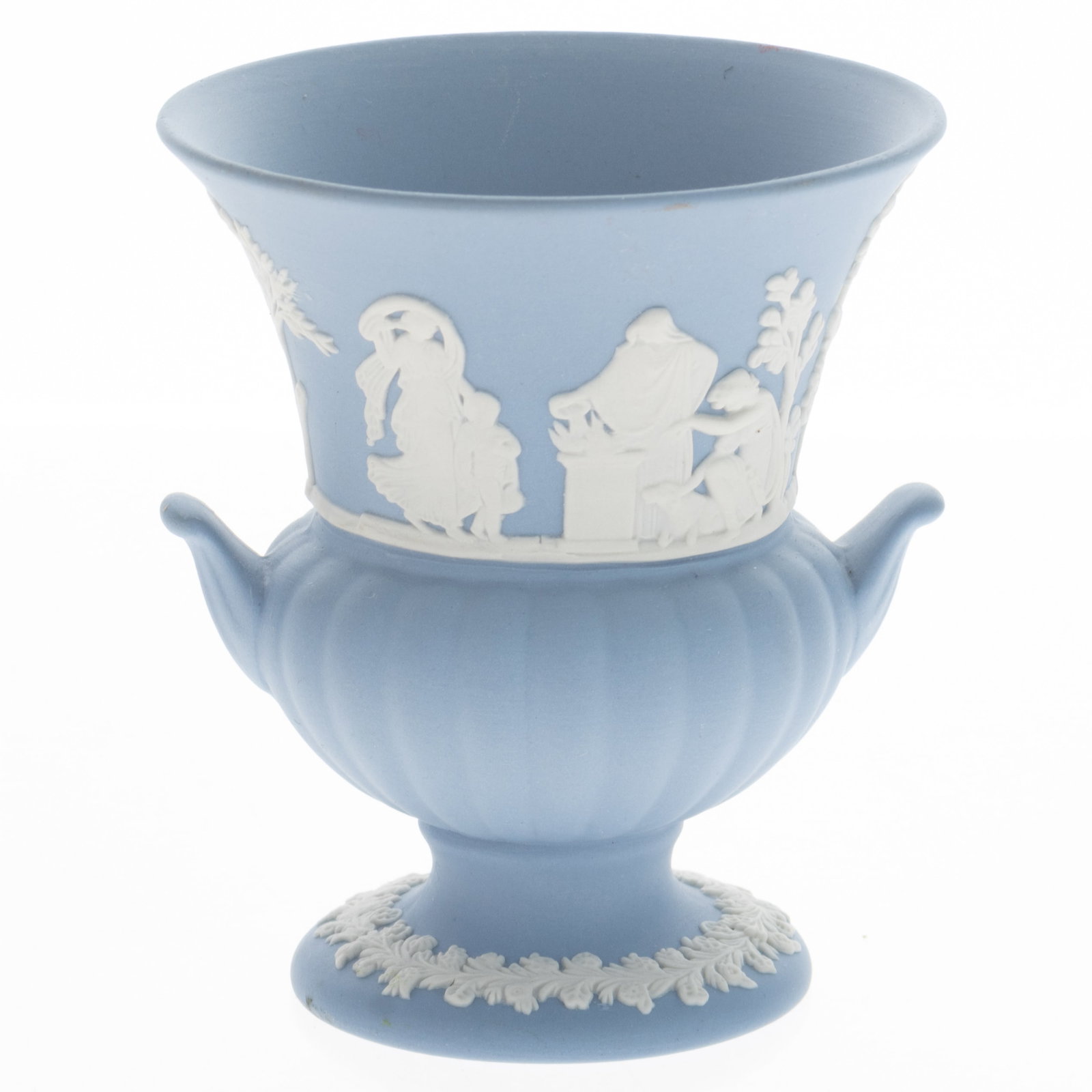 WEDGWOOD BLUE JASPER NEOCLASSICAL CAMEO RIBBED URN VASE: Kindly examine all photographs provided in this listing or ask for a condition report. All items offered are in generally good, pre-owned condition, unless otherwise specifically described. The item i