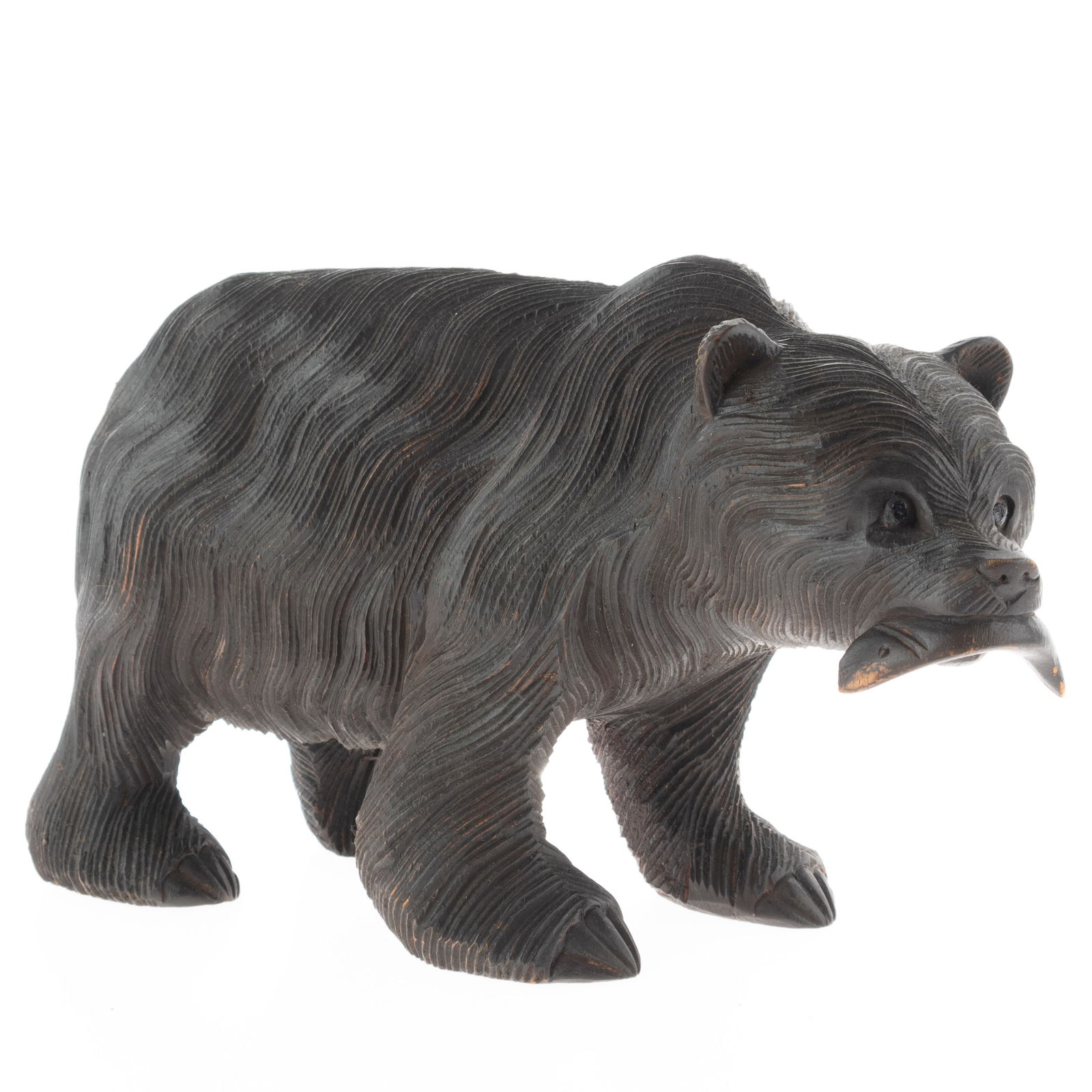 ANTIQUE JAPANESE CARVED WOODEN HOKKAIDO AINU BEAR WITH SALMON SCULPTURE: Kindly examine all photographs provided in this listing or ask for a condition report. All items offered are in generally good, pre-owned condition, unless otherwise specifically described, sold as se