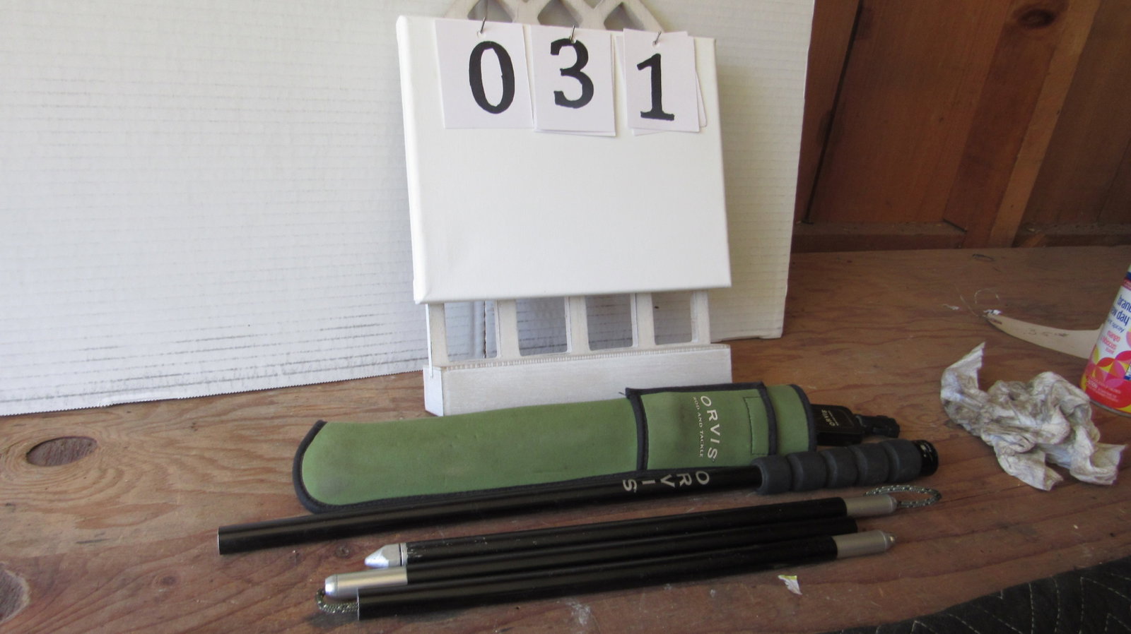 Orvis Walking Stick (needs repair): Up for auction is an Orvis Walking Stick that requires some repair. This stylish stick features quality craftsmanship and a classic design, making it a great addition to any collection. While it needs