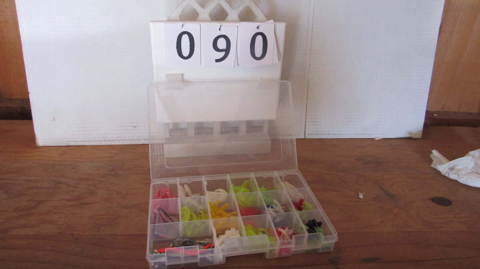 Misc Fishing Tackle: Up for auction is a lot of Miscellaneous Fishing Tackle, perfect for anglers looking to expand their gear collection. Don’t miss the opportunity to stock up on valuable tackle at an excellent price!