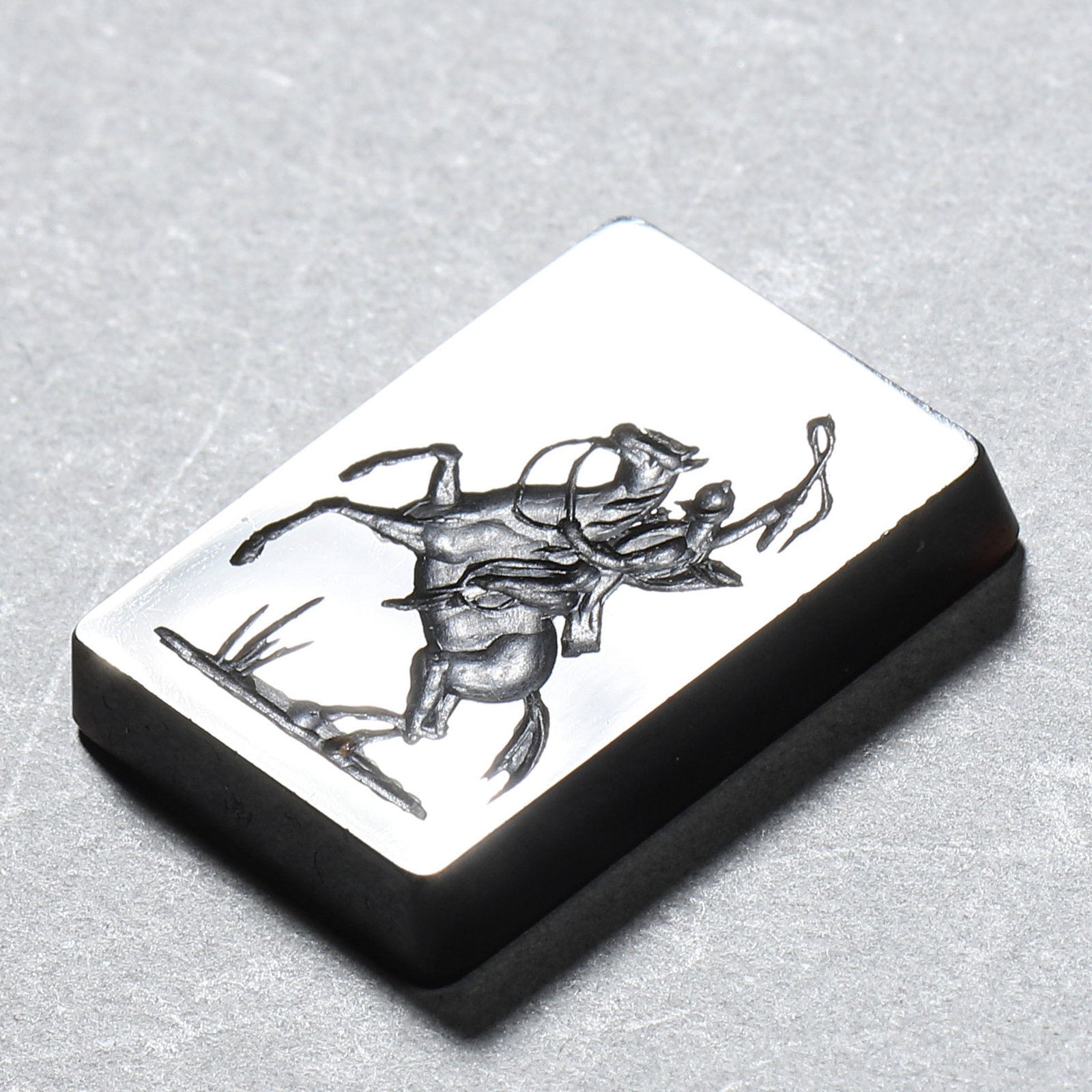 A CHINESE AGATE SEAL FACE FOR WAX STAMPING. (1 of 2)