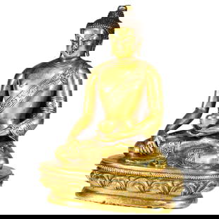 A TIBETAN STYLE GILT BRONZE FIGURE OF BHAISAJYAGURU (MEDICINE BUDDHA).: A TIBETAN STYLE GILT BRONZE FIGURE OF BHAISAJYAGURU (MEDICINE BUDDHA). Height:311/16in.(9.3cm),Width:23/4in.(7cm) Condition: Any statement made in any catalogue or otherwise regarding the origin, date