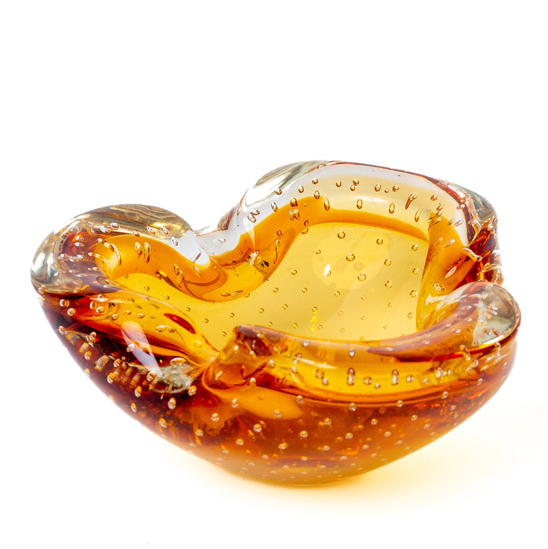 AN ITALIAN MURANO AMBER SOMMERSO GLASS ASHTRAY, MID-20TH CENTURY (1 of 8)