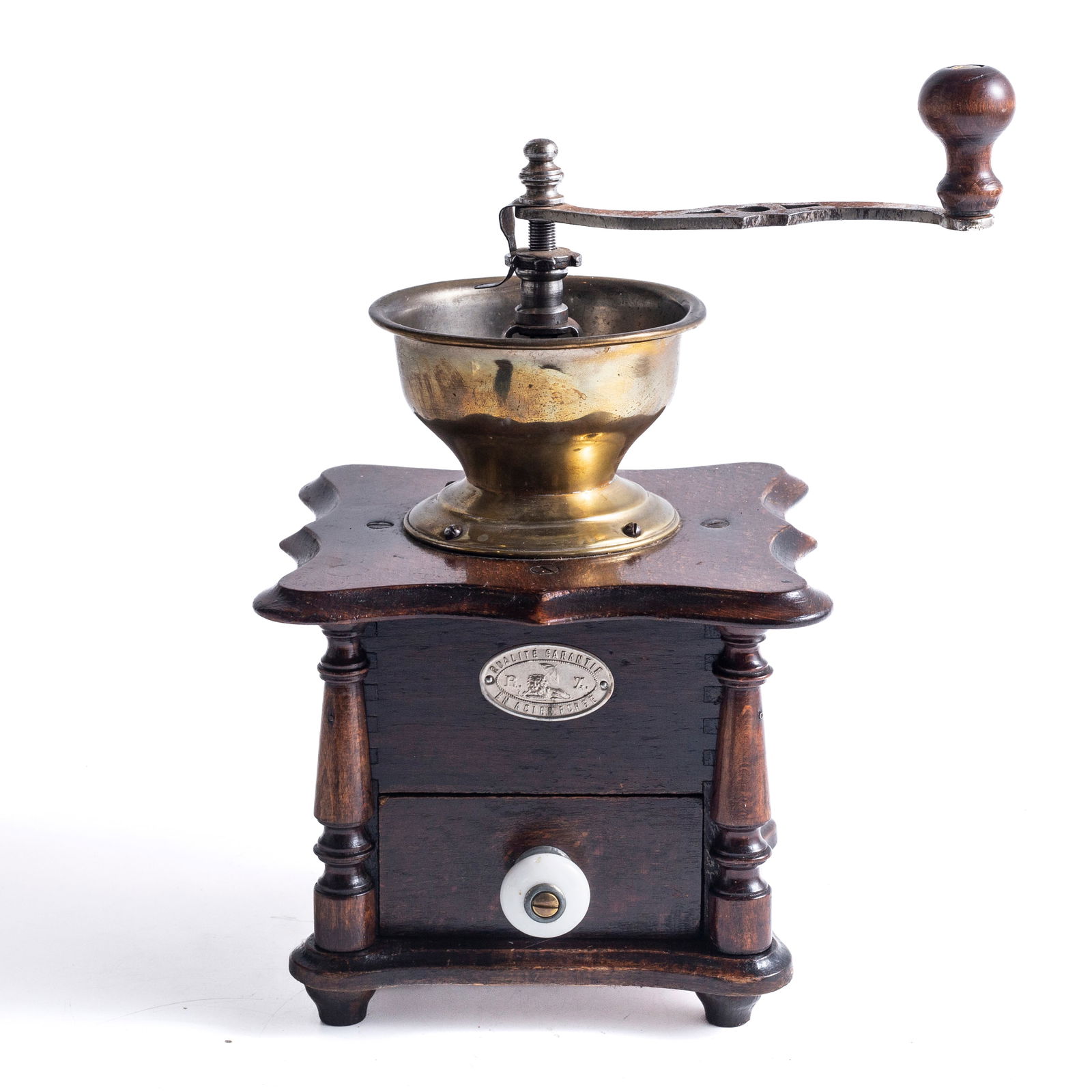 AN EARLY 20TH CENTURY COFFEE GRINDER (1 of 10)