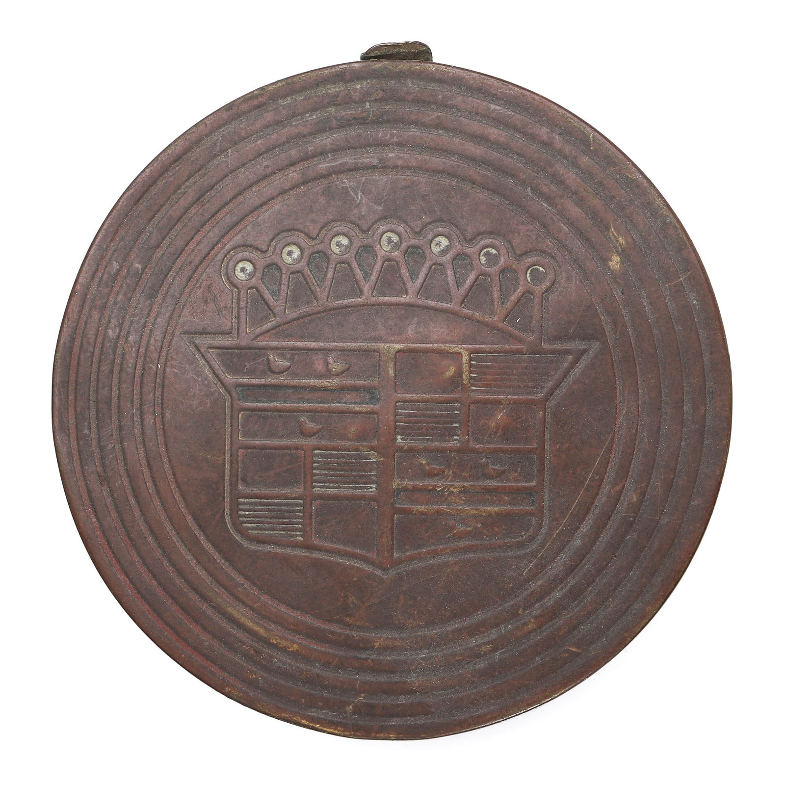 A CADILLAC BRONZE HUBCAP COVER, EARLY 20TH CENTURY (1 of 4)
