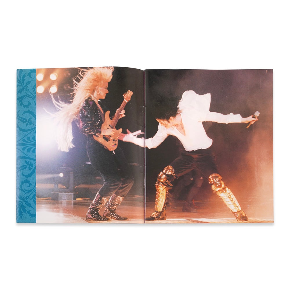 MICHAEL JACKSON SIGNED "HISTORY WORLD TOUR" PROGRAM - 3