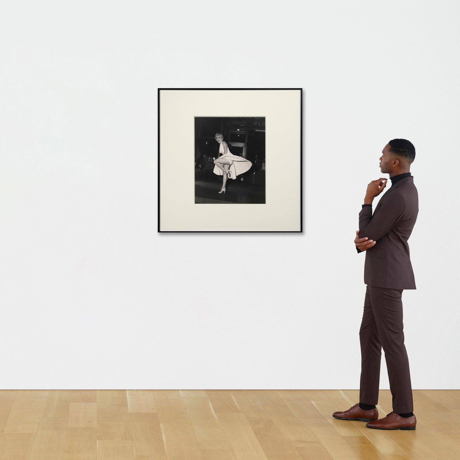 MARILYN MONROE SIGNED PHOTOGRAPH - 2