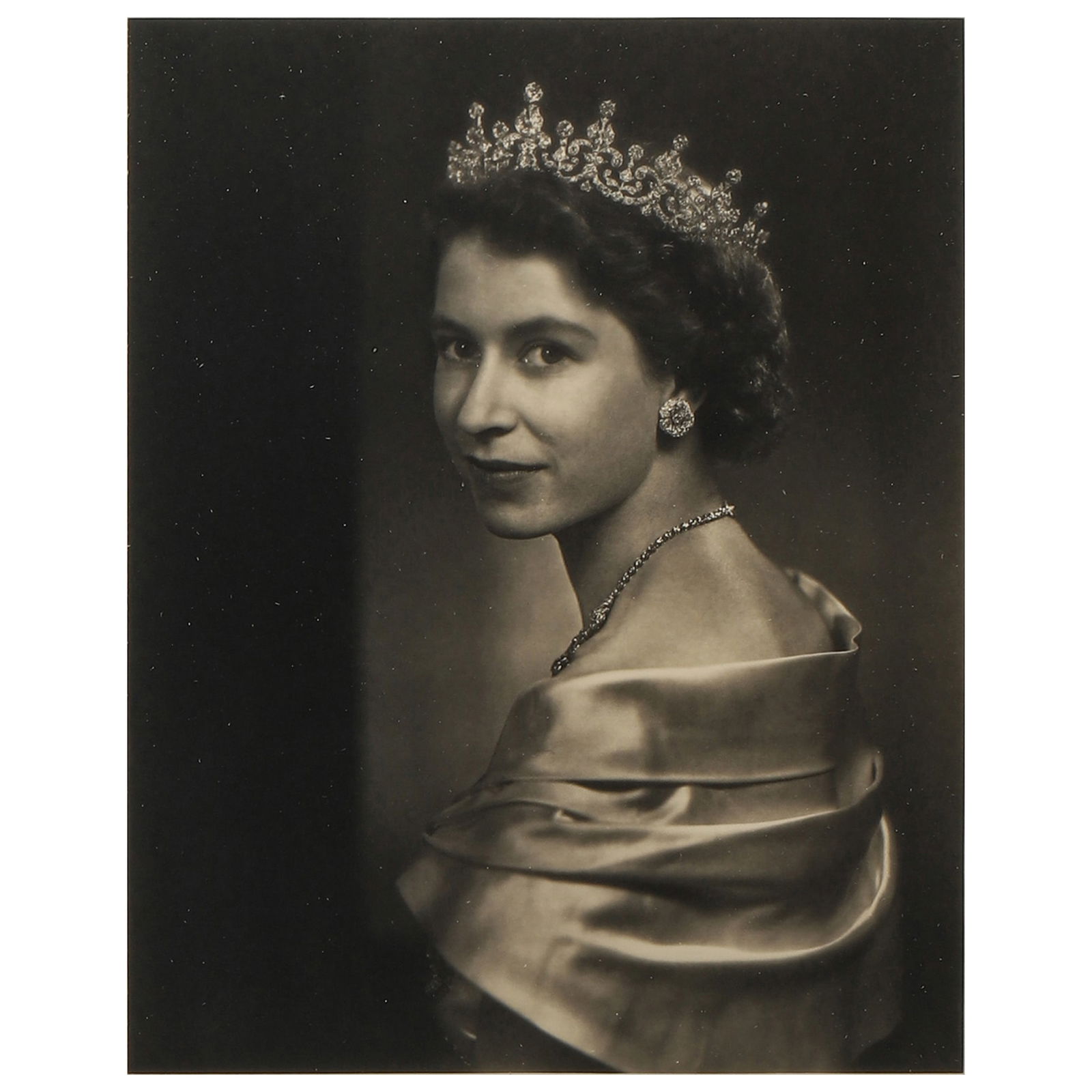 YOUSUF KARSH (1908–2002)QUEEN ELIZABETH II UK PORTRAIT: Artist YOUSUF KARSH (1908–2002) Title QUEEN ELIZABETH II UK PORTRAIT Material Gelatin silver print, mounted on board Signature Signed in black ink by the photographer at the lower left 