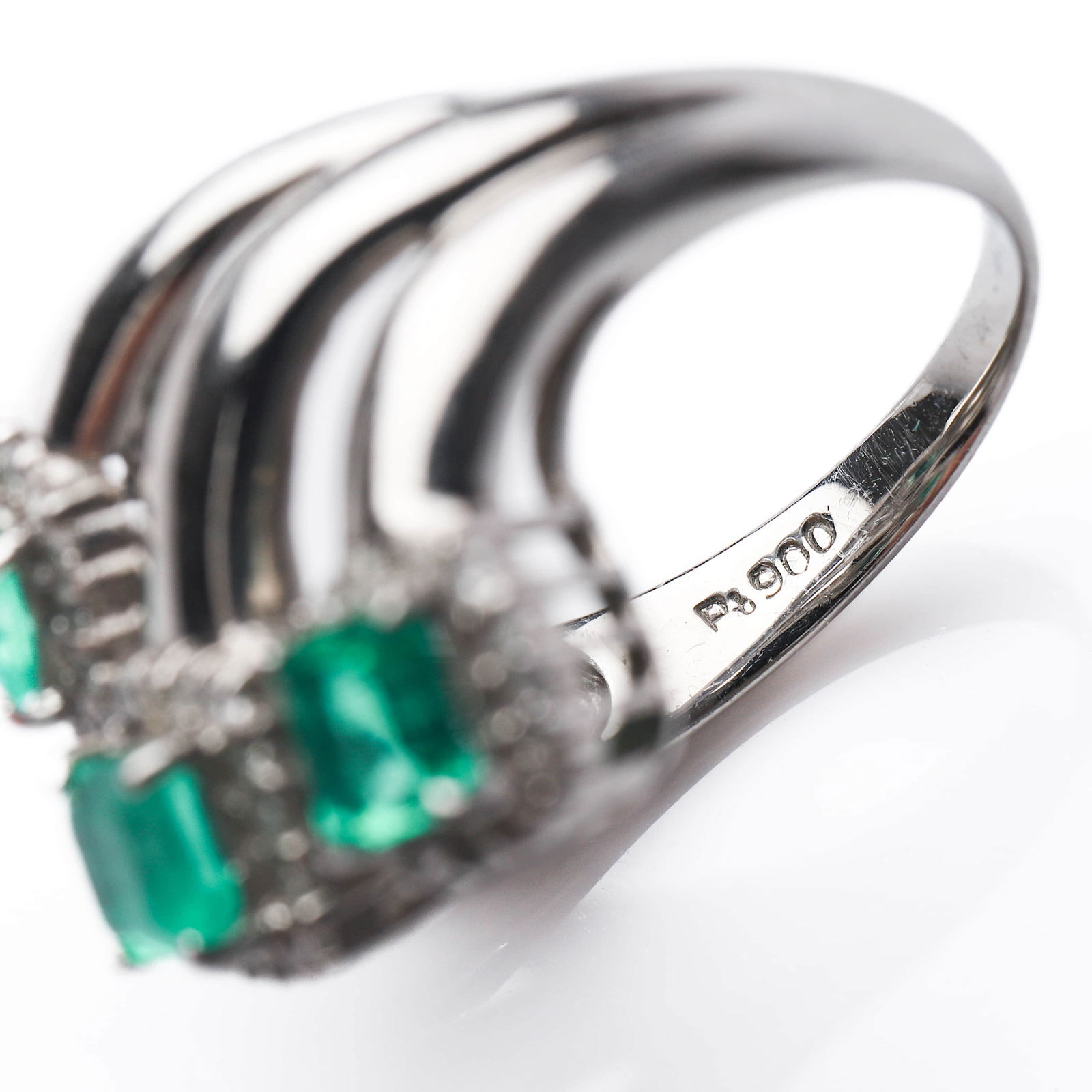 PLATINUM EMERALD AND DIAMOND RING, RETRO PERIOD - 5