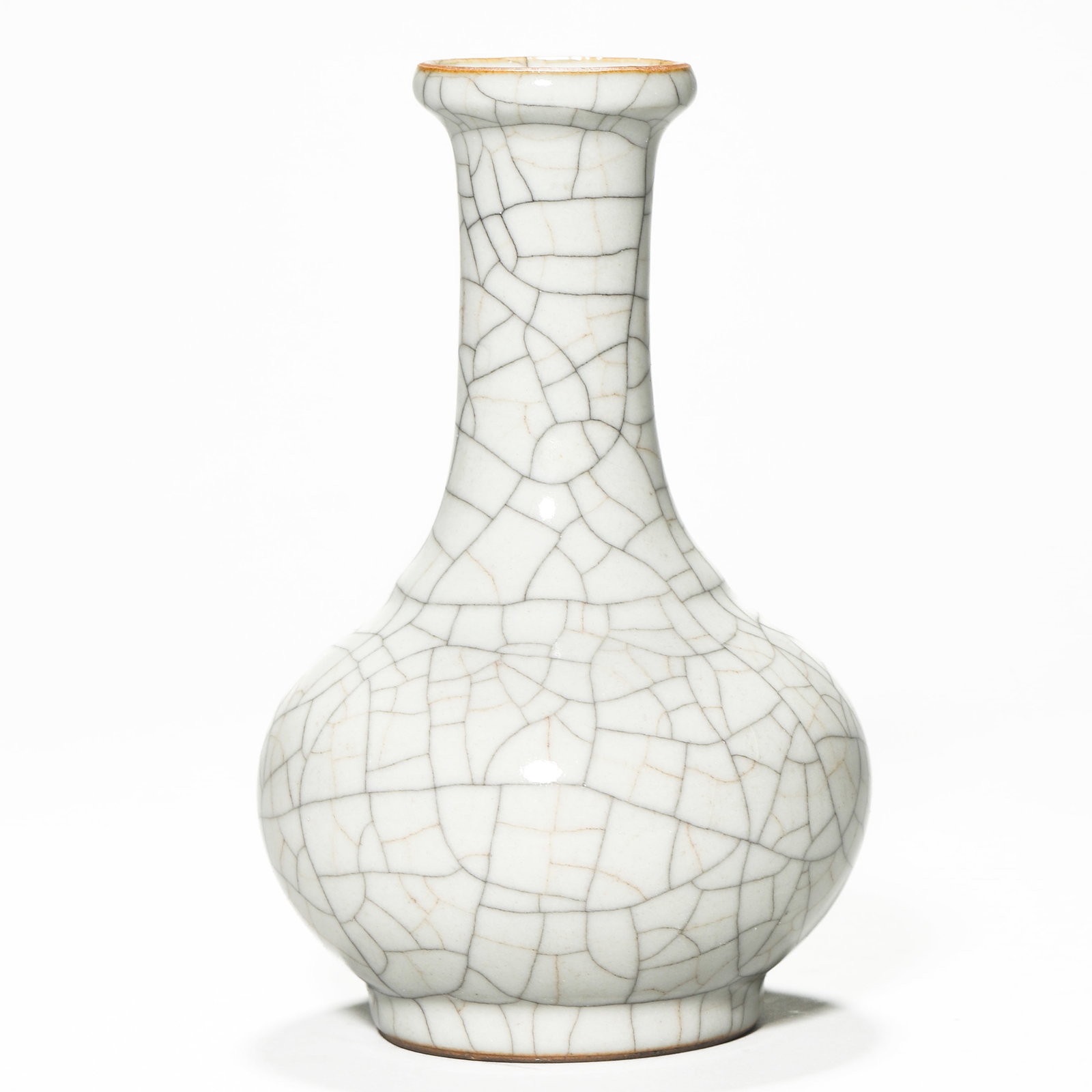 CHENGHUA MARK, A GE-TYPE VASE, MARKED “DA MING CHENGHUA NIAN ZHI,?? POSSIBLY MING DYNASTY, 15TH (1 of 5)