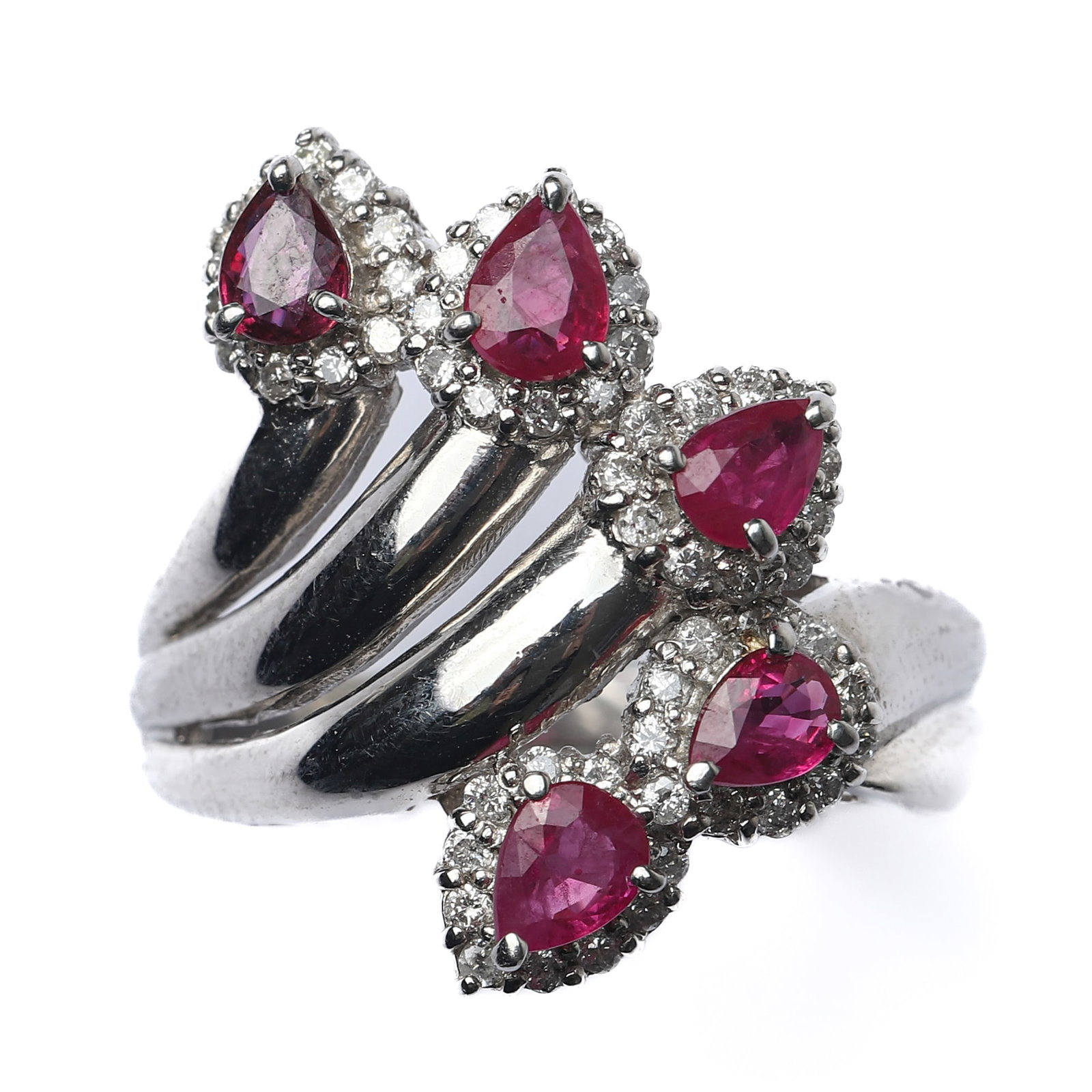 PLATINUM RUBY AND DIAMOND RING - 2
