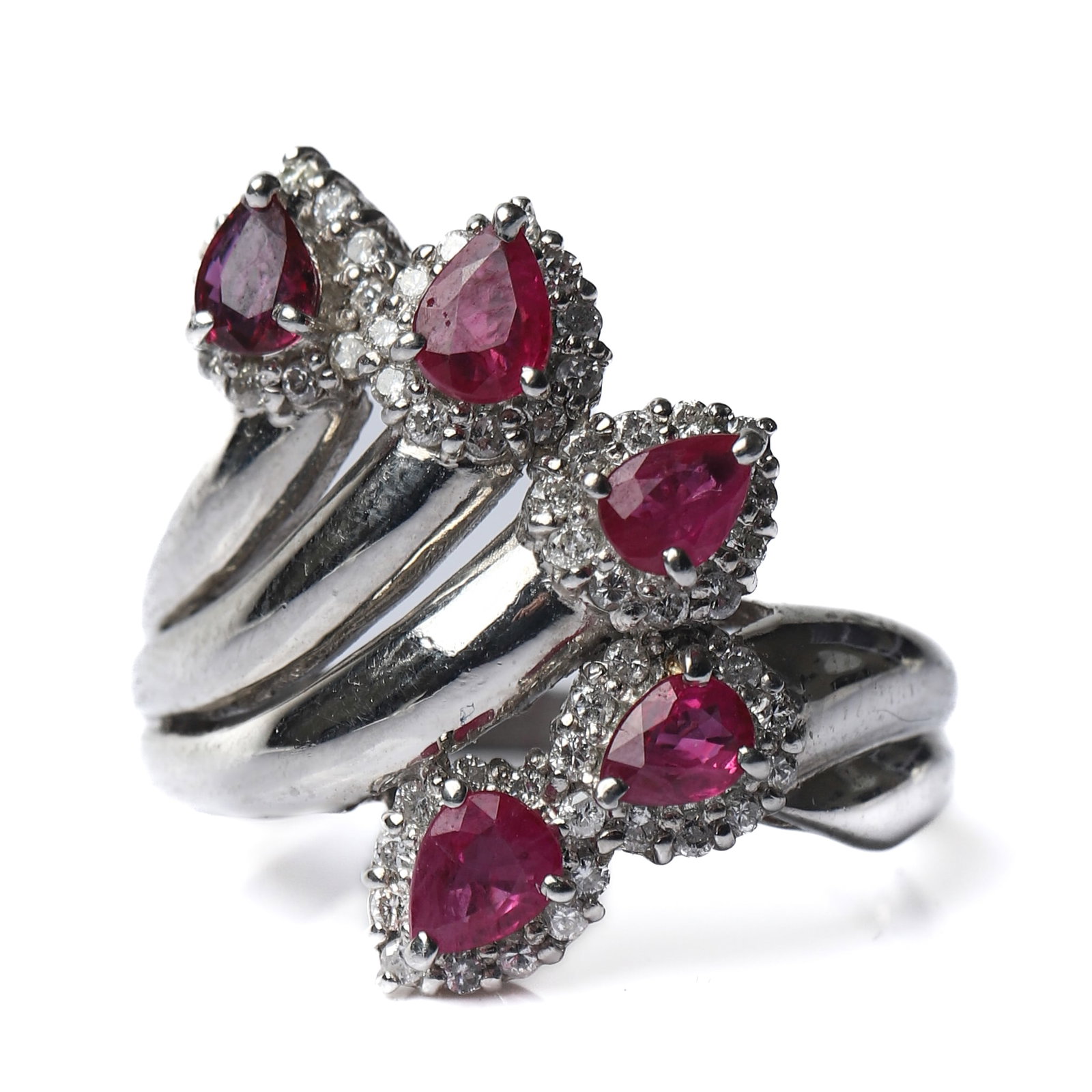 PLATINUM RUBY AND DIAMOND RING - 3