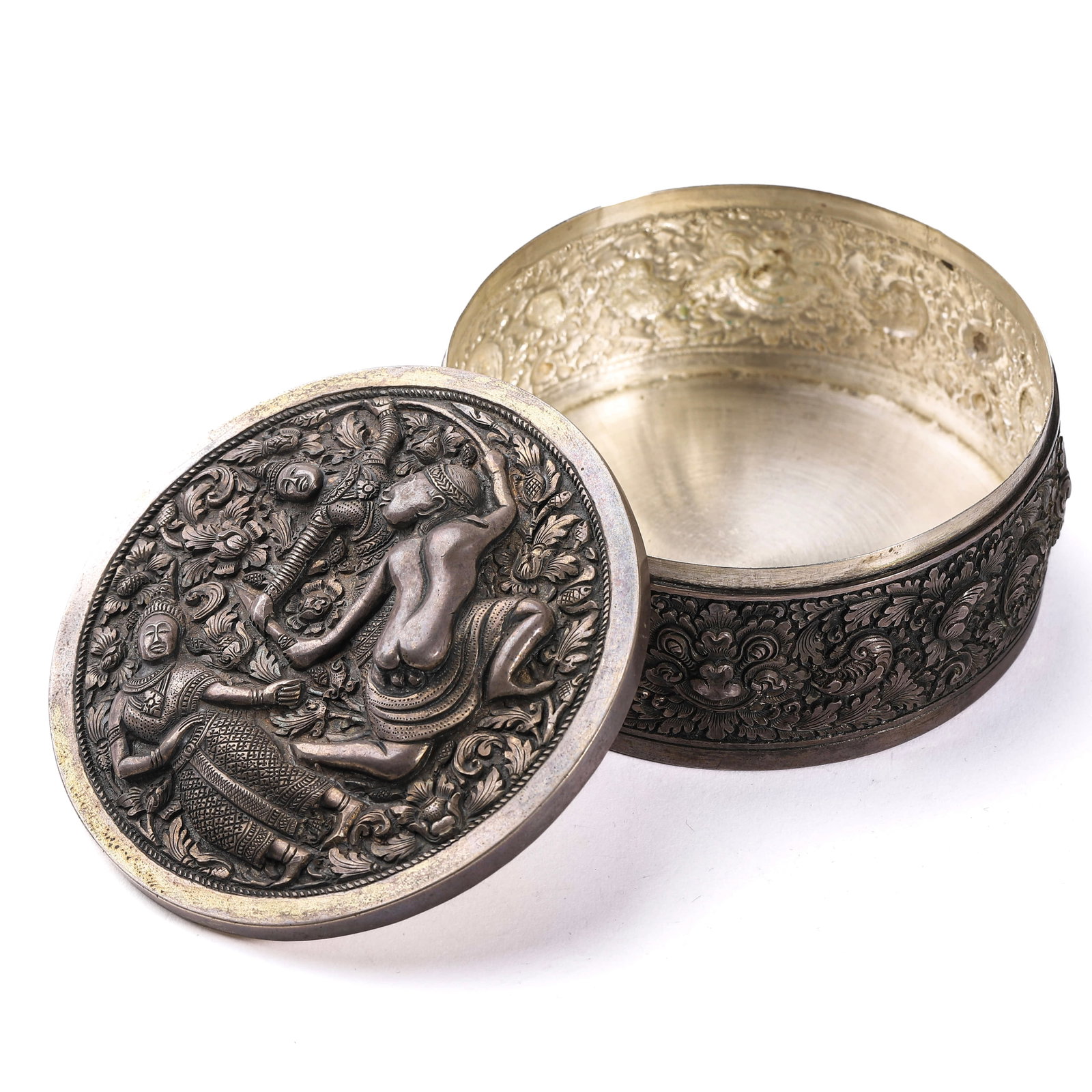 A Burmese Silver Repoussé Box - 2