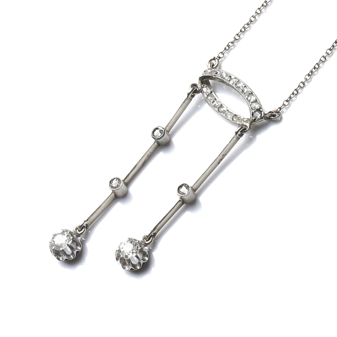 AN EDWARDIAN PLATINUM AND DIAMOND NEGLIGEE NECKLAC: Dimensions Necklace length 15 15/16 in. (40.5 cm)Weight: 5.8 g Description An Edwardian period (1901–1910) platinum and diamond necklace designed in the elegant negligée style. Characterized by its