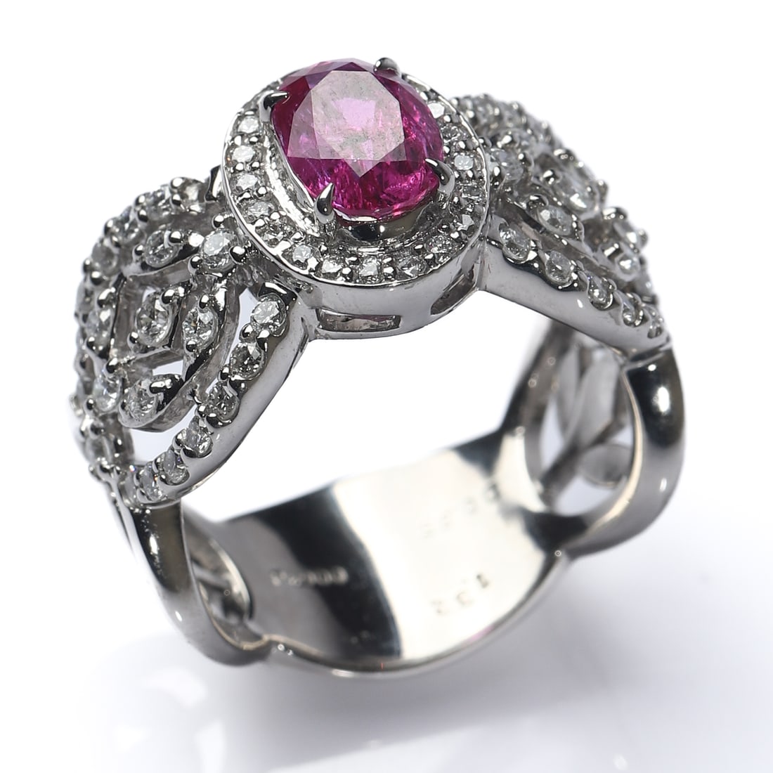 A BURMESE MOGOK NO-HEAT RUBY AND DIAMOND RING, PLATINUM MOUNT (1 of 5)
