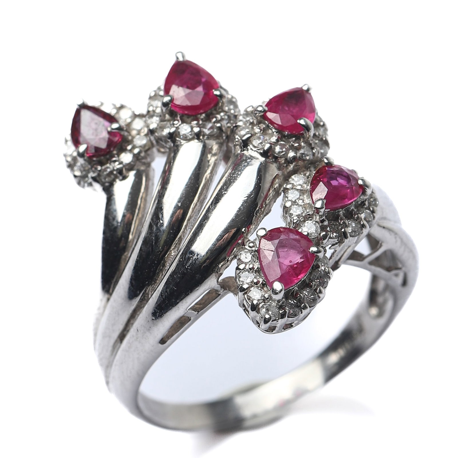 PLATINUM RUBY AND DIAMOND RING (1 of 5)