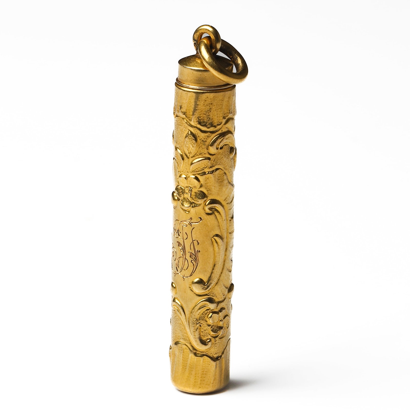 ART NOUVEAU (1880–1920), A FRENCH GOLD AND CARNELIAN SEAL PENDANT, EAGLE HEAD MARK: Dimensions 2 7/16 × 3/8 in. (62 × 10 mm); Weight: 14.5 g Description A French seal pendant from the Art Nouveau period, finely handcrafted in 18K gold. The mount is adorned with classic floral
