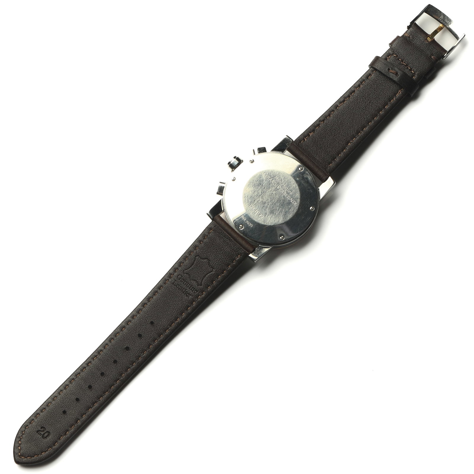 14K GOLD GENTLEMAN'S DRESS WRISTWATCH: Dimensions Case Diameter: 1 1/4 in. (32.2 mm) Overall Length: 9 1/16 in. (23 cm) Weight: 25.9 g Description A gentleman's 14K yellow gold dress wristwatch featuring a polished round case with a snap b