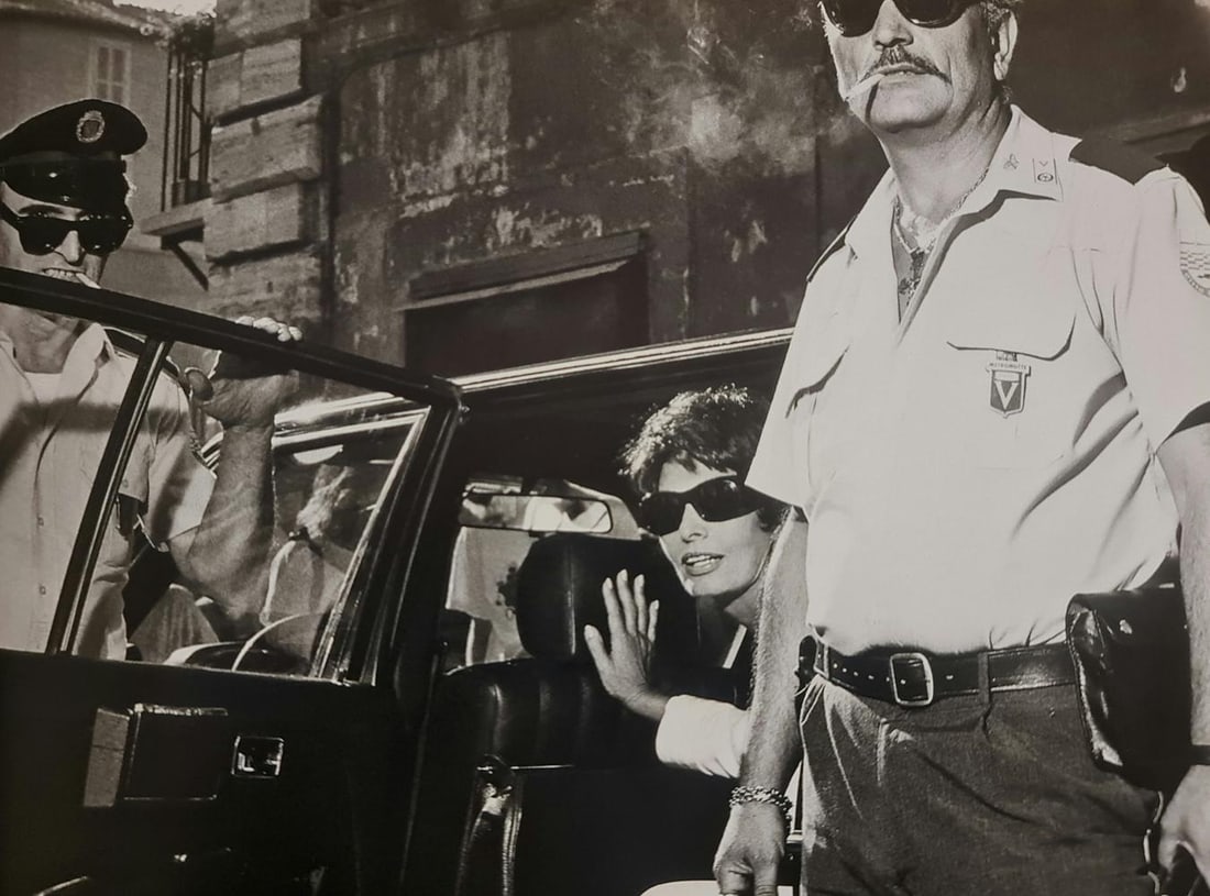 Michel Comte, Sophia Lauren: Photographer: Michel Comte (born 19 February 1954) is a Swiss artist, filmmaker, fashion and portrait photographer. Subject/Title: Frida Kahlo Date Of Negative: 1994 Type Of Print: Sheet Fed Photograv