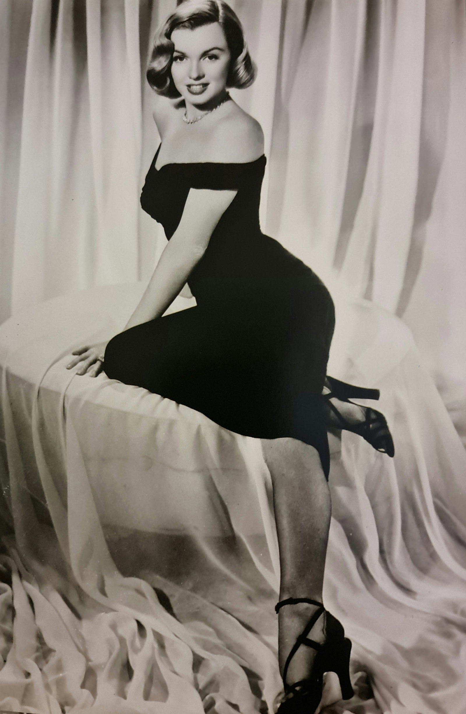 Marilyn Monroe, Posing in black dress, 1950 (1 of 1)