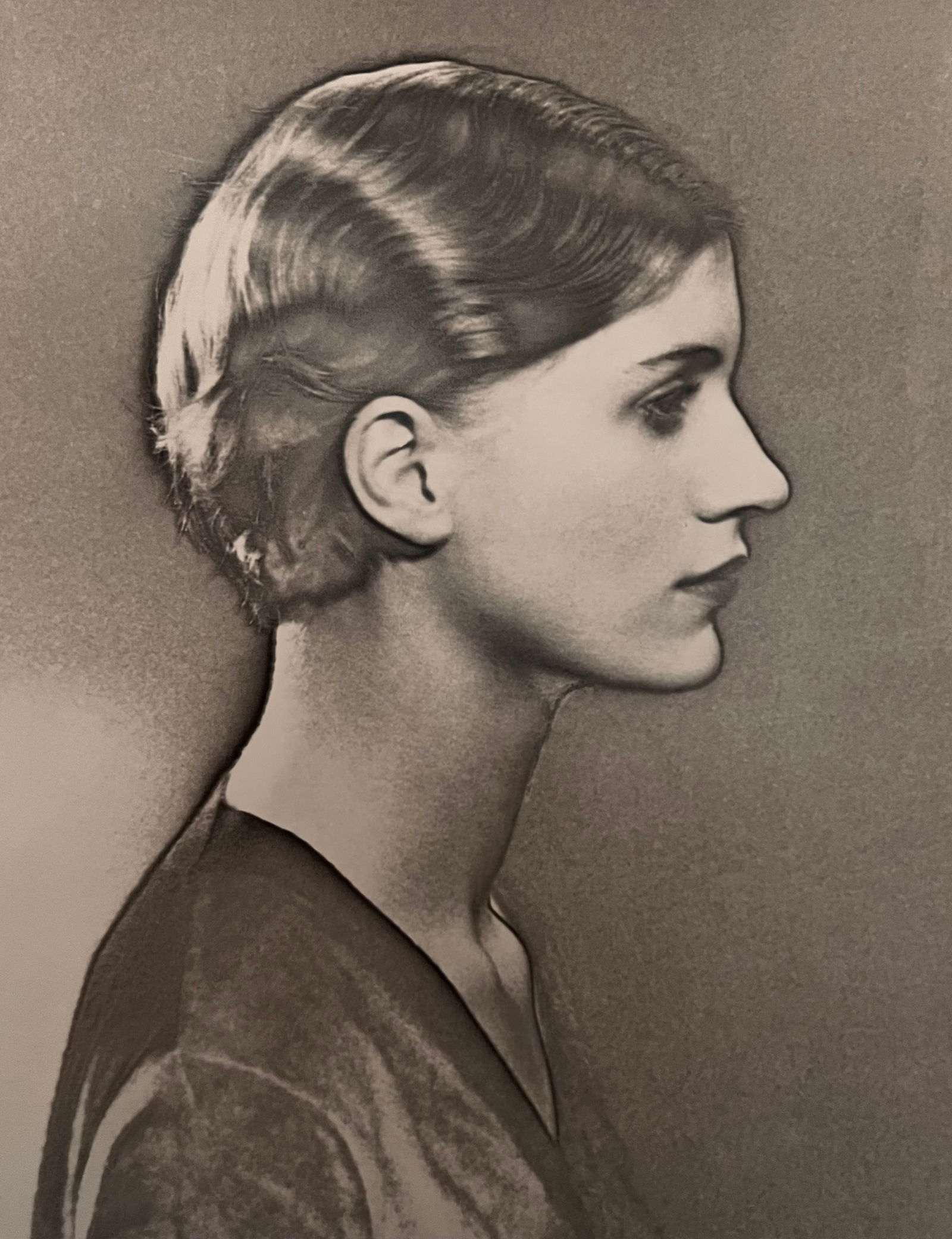 Man Ray, Lee Miller, 1929: Photographer: Man Ray (American born, 1890 - 1976) - Considered one of the most influential artists of the 20th century Man Ray lived most of his life in Paris, France. Best described as a modernist,