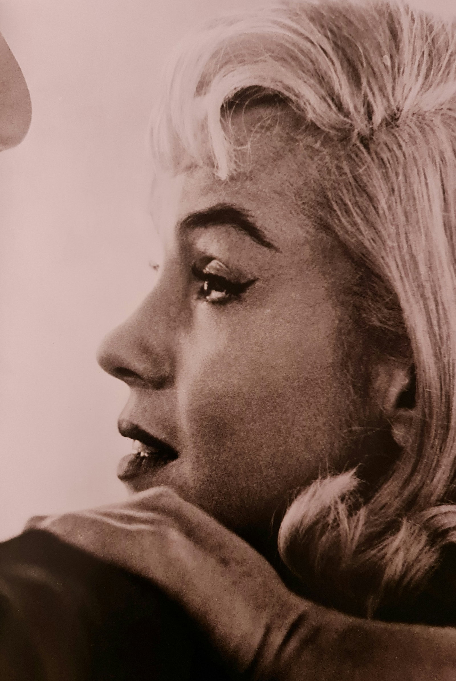 Marilyn Monroe, Film still from The Misfits, 1960's: Photographer: Unknown Subject/Title: Film still from The Misfits Date Of Negative: 1939 Type Of Print: Sheet Fed Photogravure/Heliogravure Date Of Print: 2000 Publisher: teNeues Paper: Medium weight, 