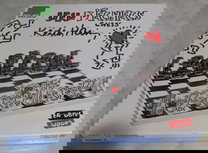 Keith Haring Wooden Chess Set: Description Keith Haring, Colorful Chess Set, Enjoy a more dynamic game of chess with this set featuring iconographic pieces adapted from the collection artist Keith Haring’s most beloved works. Set