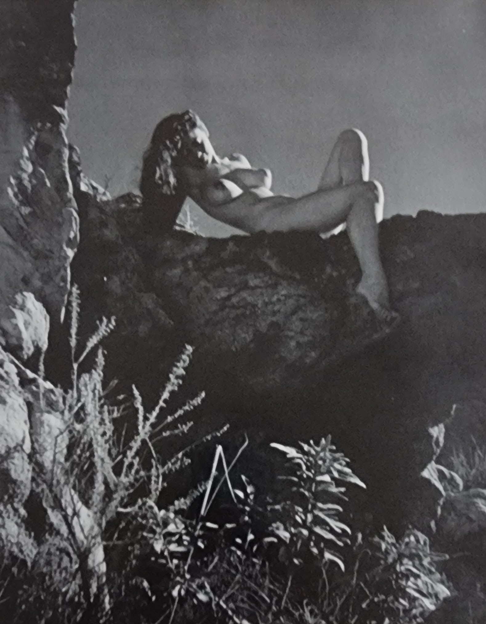 Andre de Dienes, Sun-Warmed Nude 1965: Artist/Photographer: Andre de Dienes Title/Subject: Sun-Warmed Nude Type Of Print: Authentic Sheet Fed Photogravure/Heliogravure. Date Of Print: 1965 Paper: Medium weight, satin/matte finish. Print Or