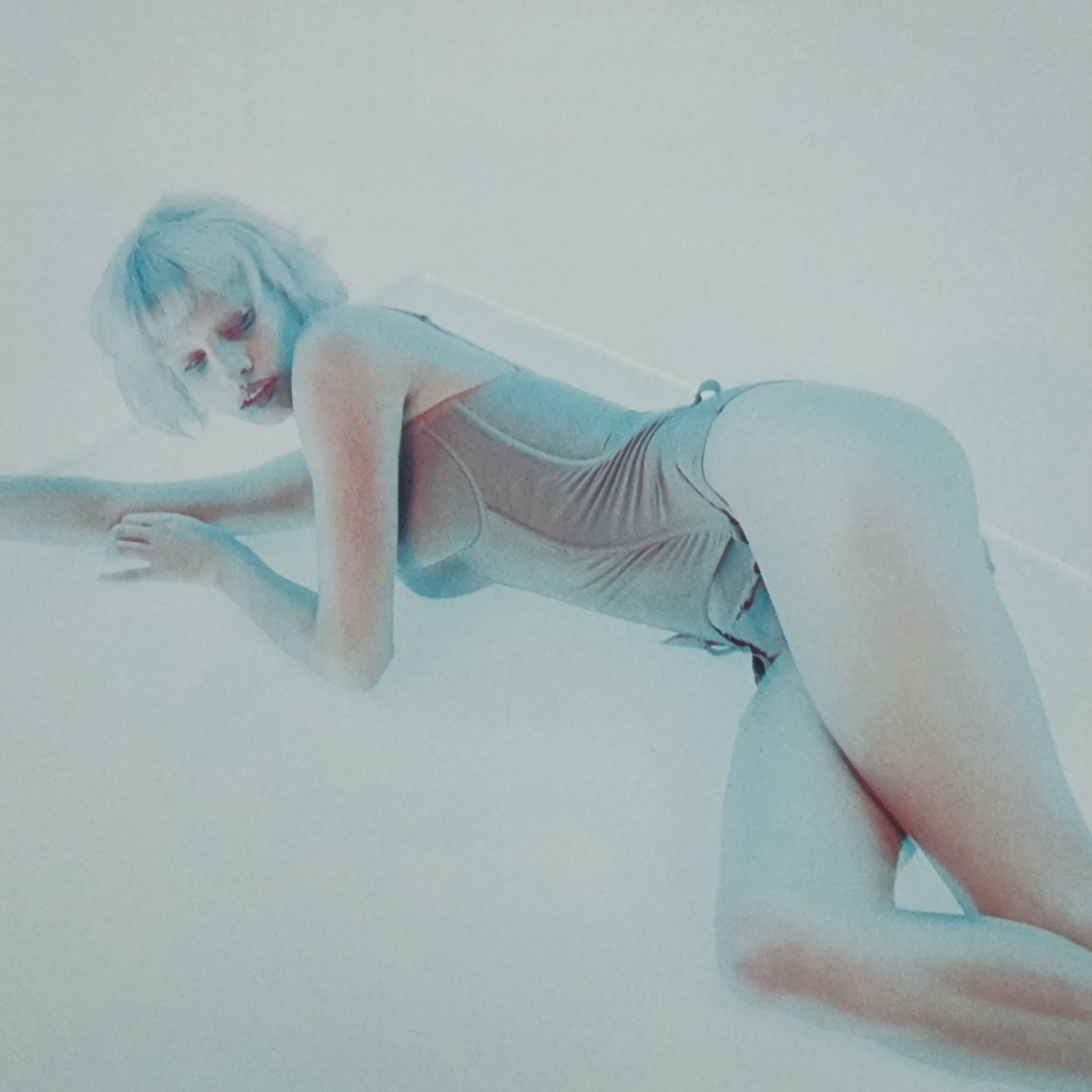 Best Female Nude Photography, 1850 - 2001: Artist/Photographer: Various photogrpher, include: Araki, Exe Arnold, Peter Beard, Bill Brandt, Brassai, Lucien Clergue, Horst P. Horst..... Title/Subject: Best female nudes photography 1850 to 2001 T