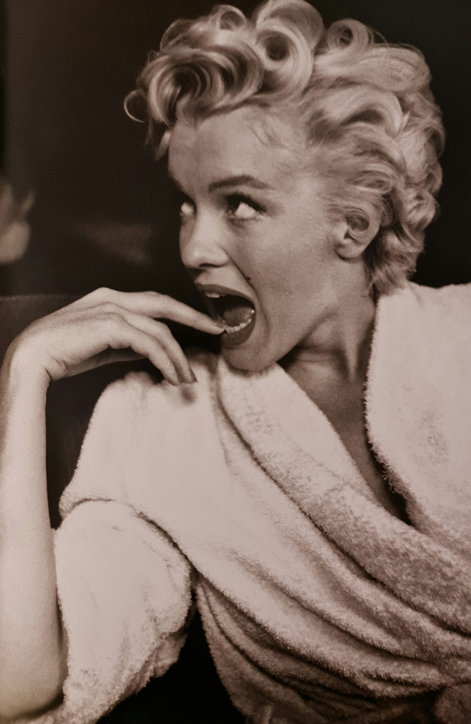 Elliott Erwitt, During a break from shooting The Seven Year Itch, 1950's: Photographer: Elliott Erwitt Subject/Title: During a break from shooting The Seven Year Itch Date Of Negative: 1939 Type Of Print: Sheet Fed Photogravure/Heliogravure Date Of Print: 2000 Publisher: te