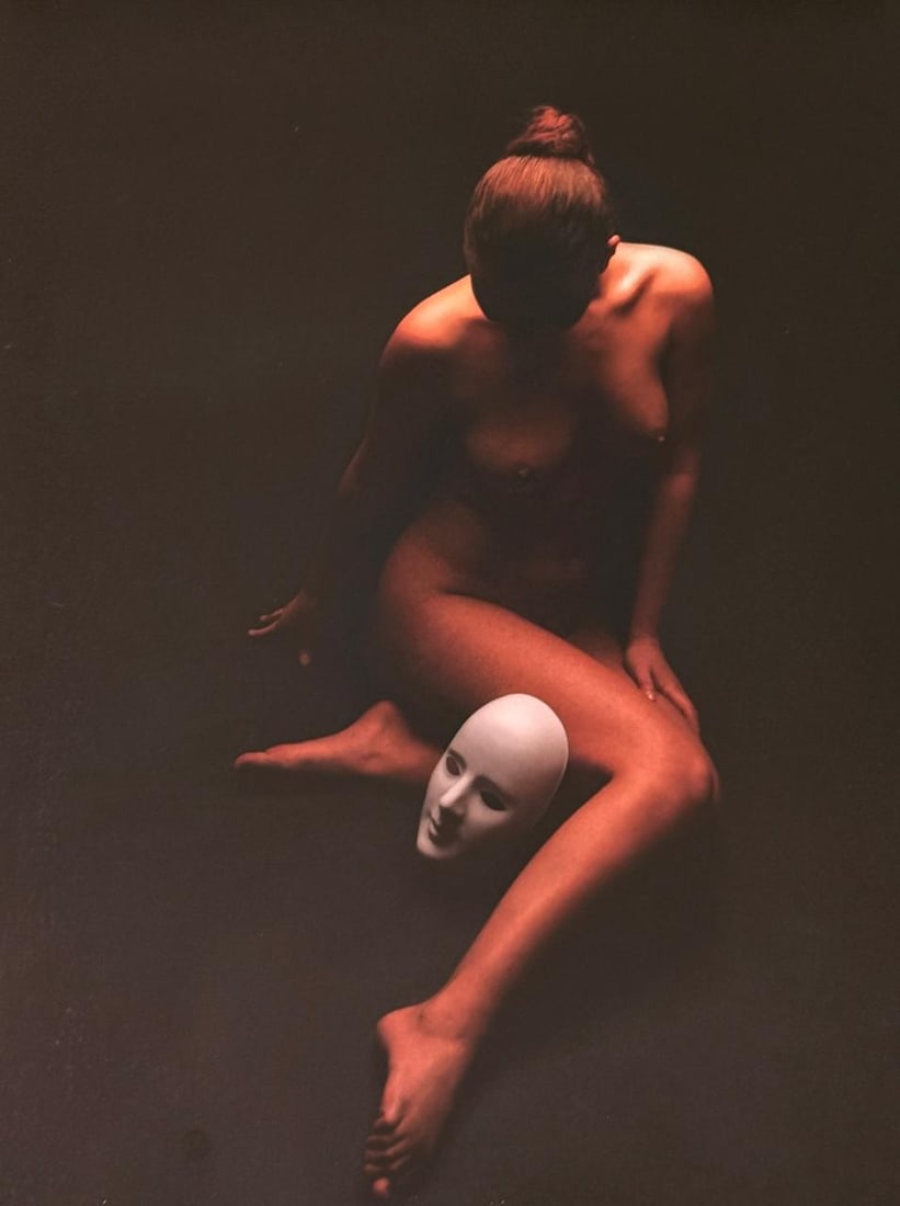 Best Nude Photography 2007: Artist/Photographer: Various best photogrpher of 2007 Title/Subject: Best Nude Photography Type Of Print: Authentic Sheet Fed Photogravure/Heliogravure. Date Of Print: 2007 Paper: Medium weight, satin