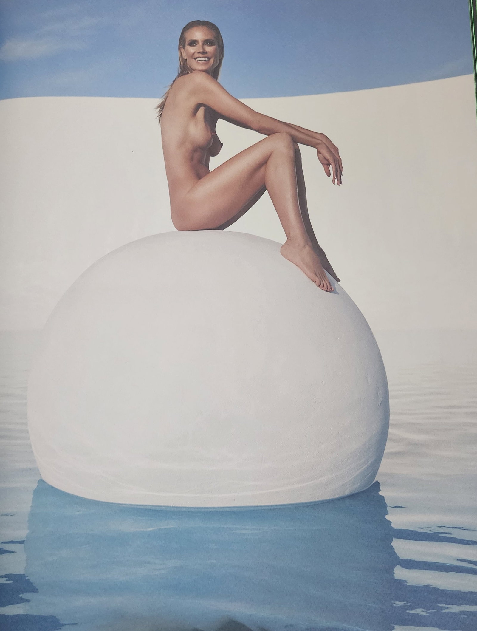 Heidi Klum 22x18 Inches by Rankin, 2017: Artist/Photographer: Rankin Title/Subject: Heidi Klum Type Of Print: Authentic Sheet Fed Photogravure/Heliogravure. Date Of Print: 2017 Paper: Medium weight, satin/matte finish. Print Origin: Italy Ap
