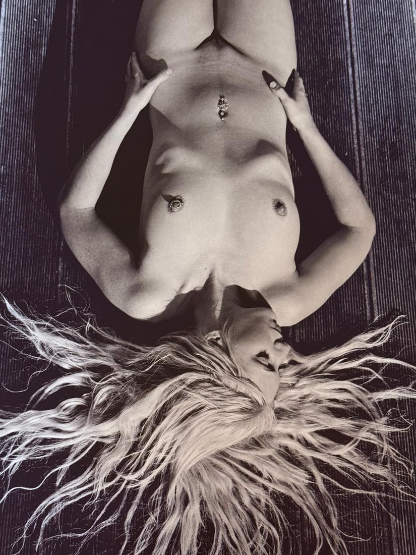Best Nude Photography 2007: Artist/Photographer: Various best photogrpher of 2007 Title/Subject: Best Nude Photography Type Of Print: Authentic Sheet Fed Photogravure/Heliogravure. Date Of Print: 2007 Paper: Medium weight, satin