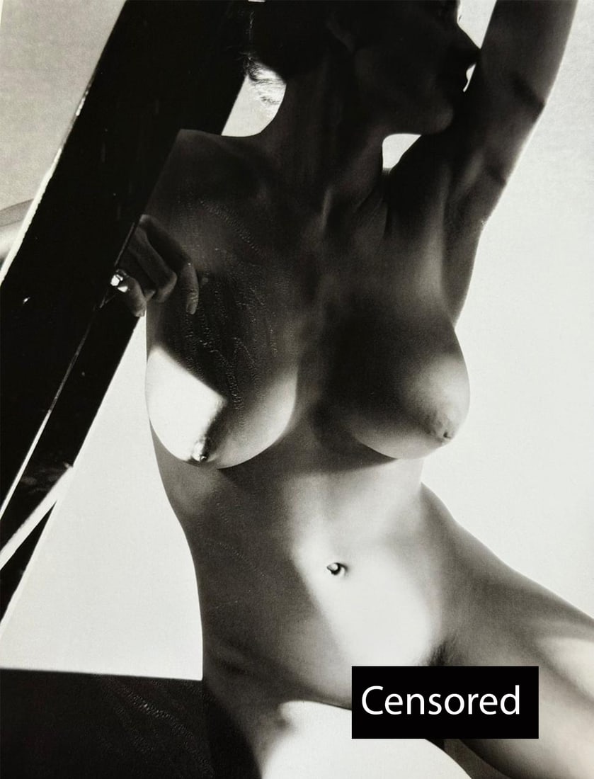 Master nude photography, 2000: Artist/Photographer: Variour world famous photogrphers Title/Subject: Master nude photography Type Of Print: Authentic Sheet Fed Photogravure/Heliogravure. Date Of Print: 2000 Paper: Medium weight, sa