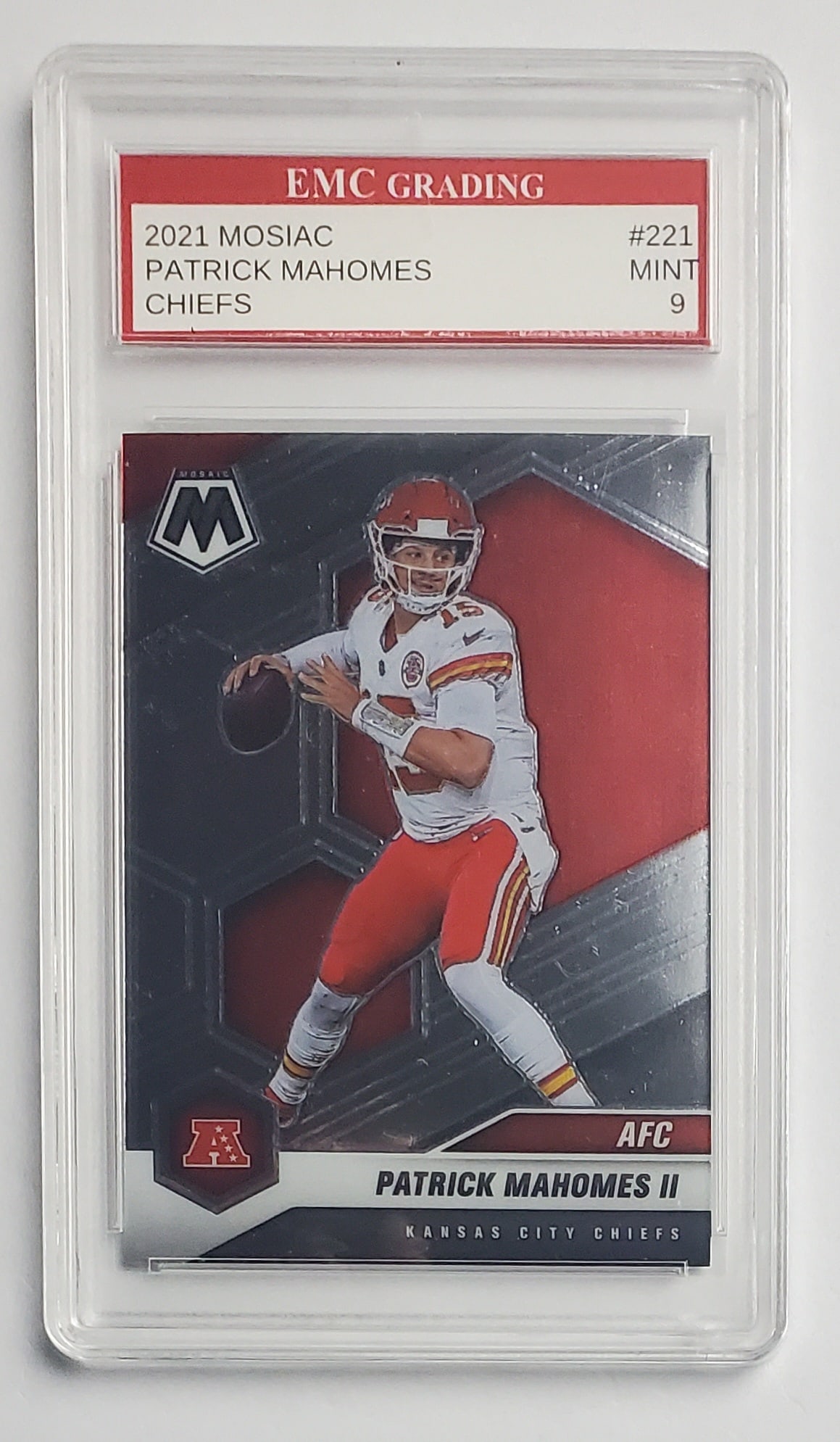 Patrick Mahomes 2021 Mosaic Chiefs Football Card Mint 9 (1 of 2)