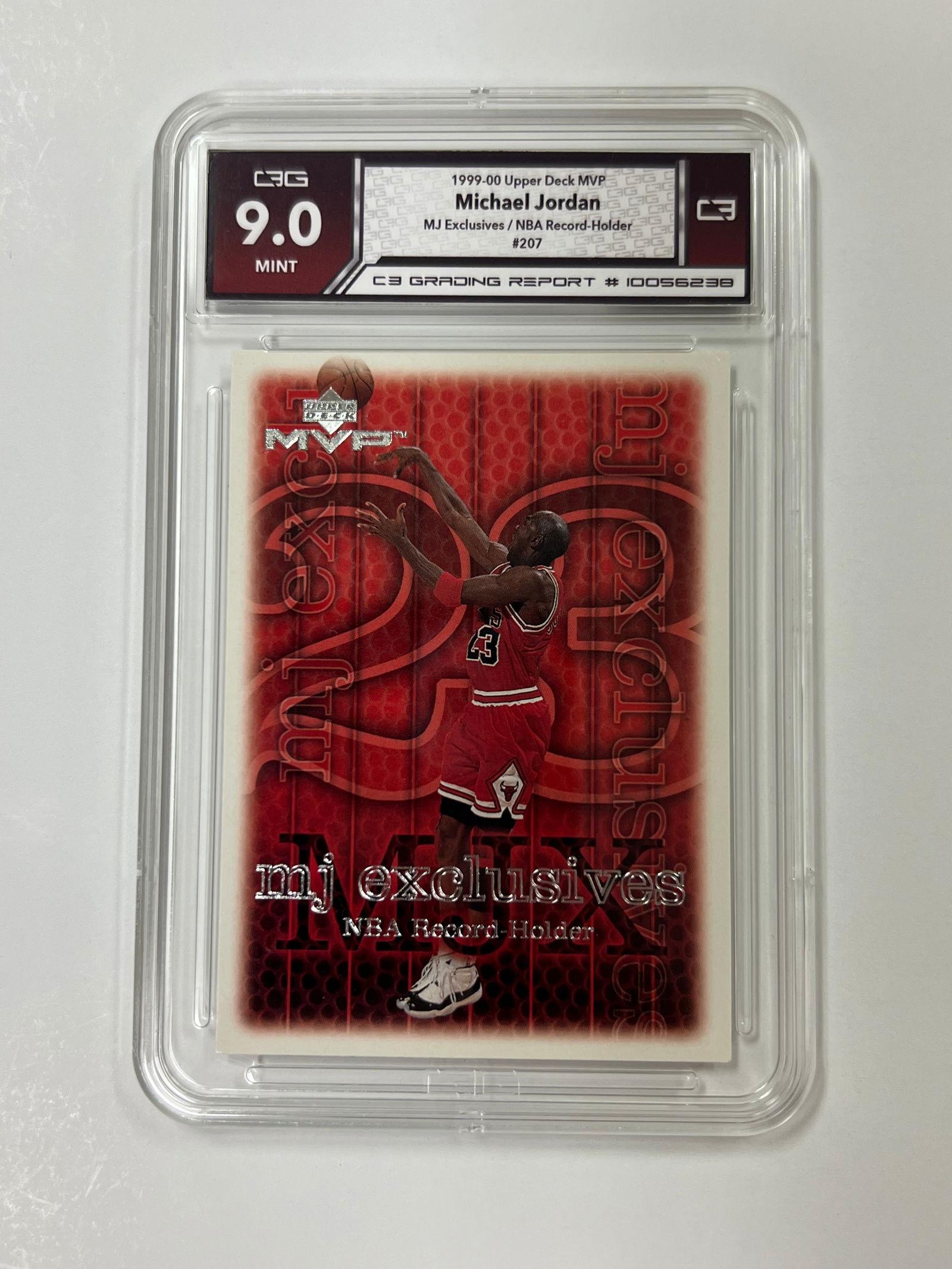 Michael Jordan 1999-00 Upper Deck MVP Michael Jordan Gem Mint 9 (1 of 2)