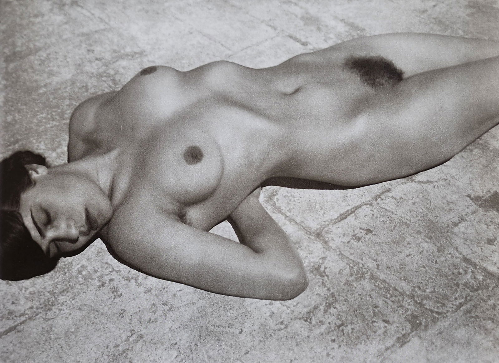 Edward Weston - Nude #30, 1923: Photographer: Edward Weston 1886-1958) was a 20th-century American photographer, considered "one of the most innovative and influential American photographers". His photography revealed a focus on the