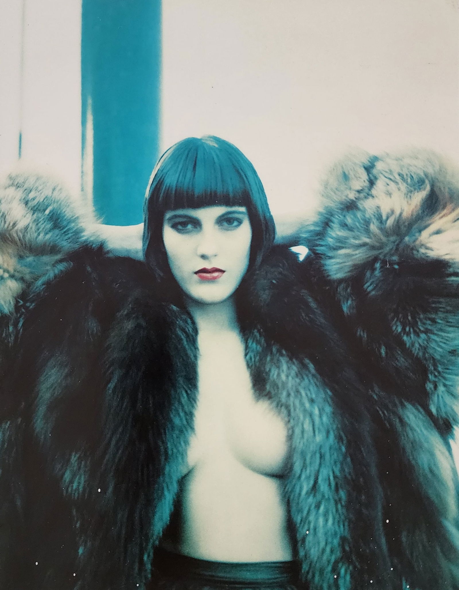 Helmut Newton Pola Woman 1995: Photographer: Helmut Newton Title/Subject: Woman Date Of Negative: 1971 - 1991 Type Of Print: Authentic Sheet Fed Photogravure/Heliogravure. Date Of Print: 1995 Paper: Medium weight, satin/matte finis