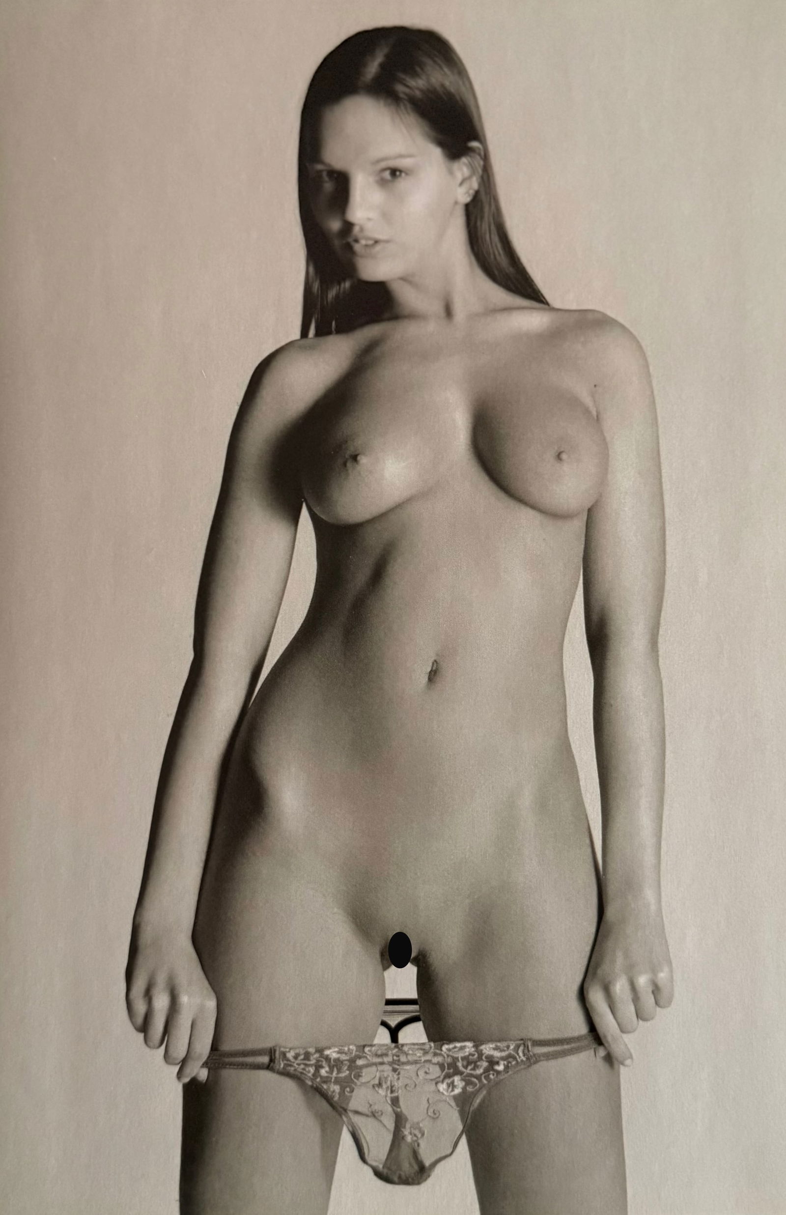 Didier Carre, Come Closer, 2011 (1 of 1)