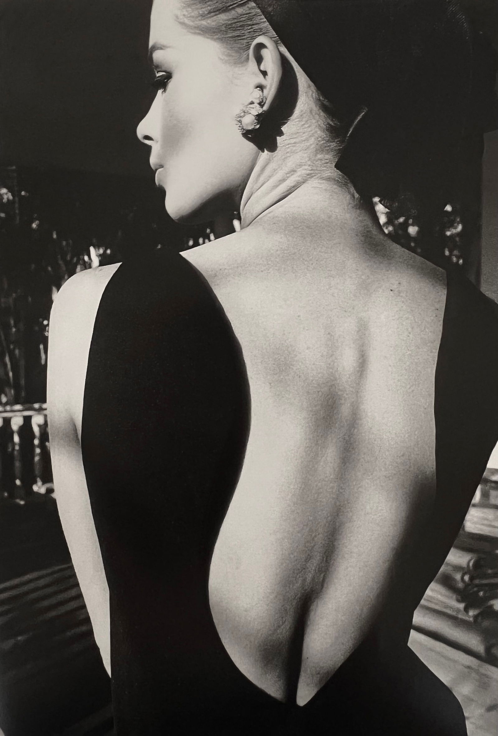 Jeanloup Sieff, Female Nude, 1987: Photographer: Jeanloup Sieff (French, 1933 - 2000) - French photographer critically acclaimed for his portraits, landscapes, nude studies, and fashion imagery. He often made use of a wide-angle lens,