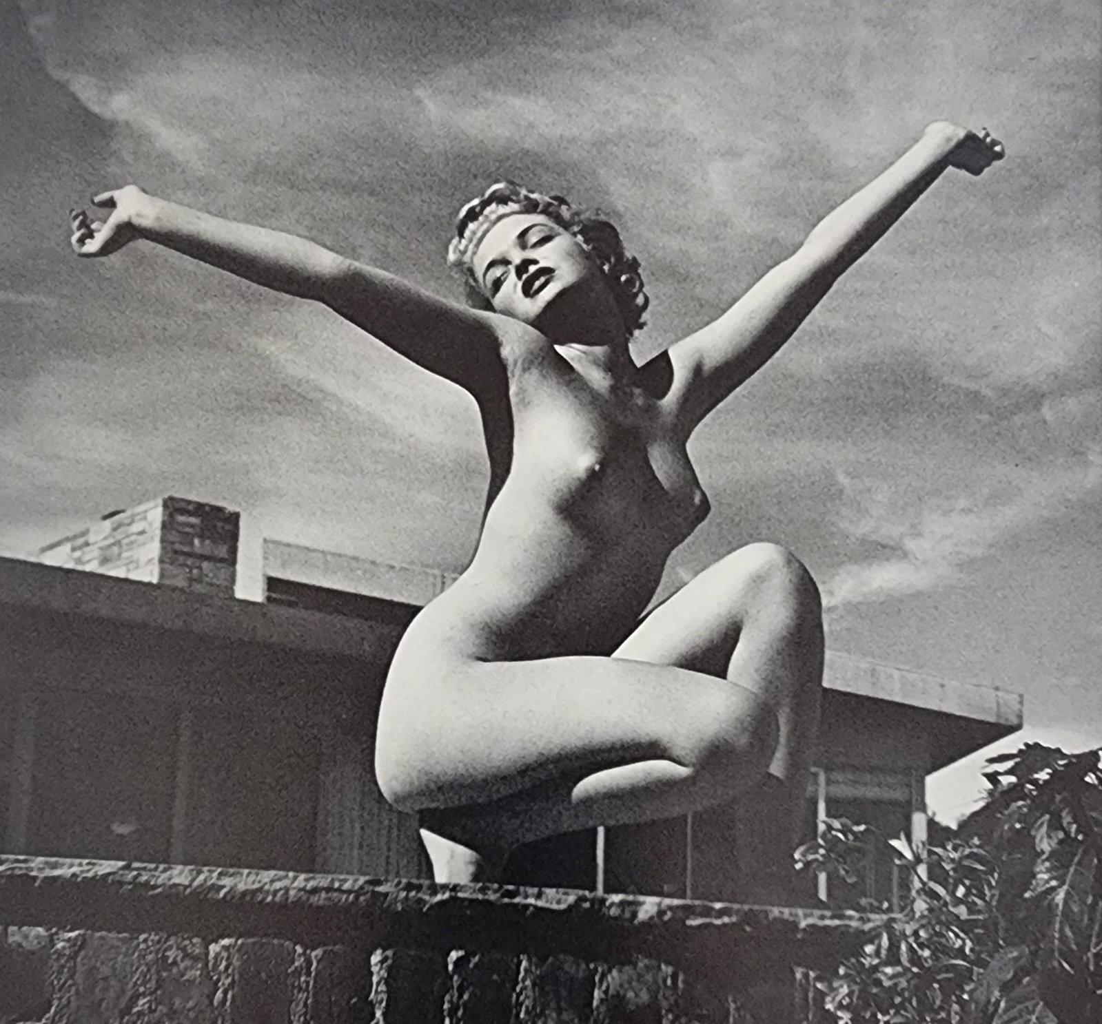 Andre de Dienes, Vintage Nudes, 1961: Artist/Photographer: Type Of Print: Authentic Sheet Fed Photogravure/Heliogravure. Date Of Print: Paper: Medium weight, satin/matte finish. Approximate Image Size: 8x5.5 inches Matted Size: 14x11 Inch